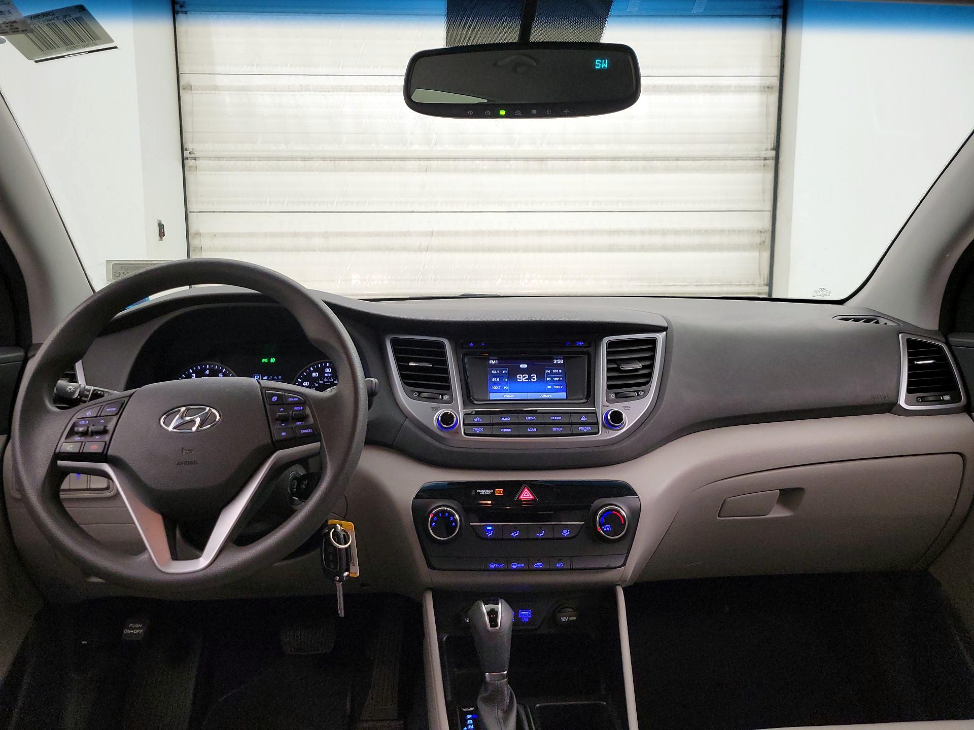 Thumbnail: 2017 Hyundai Tucson - 9