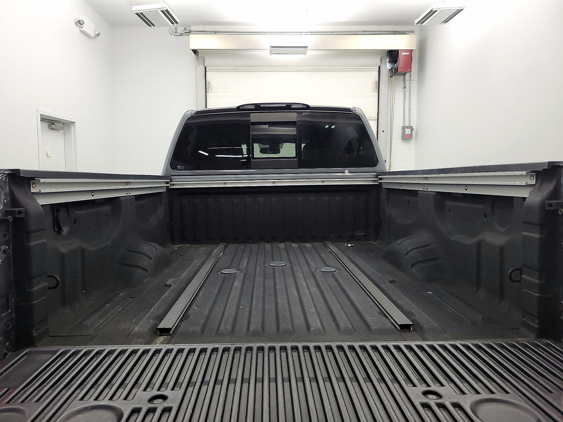 Thumbnail: 2018 Nissan Titan - 20