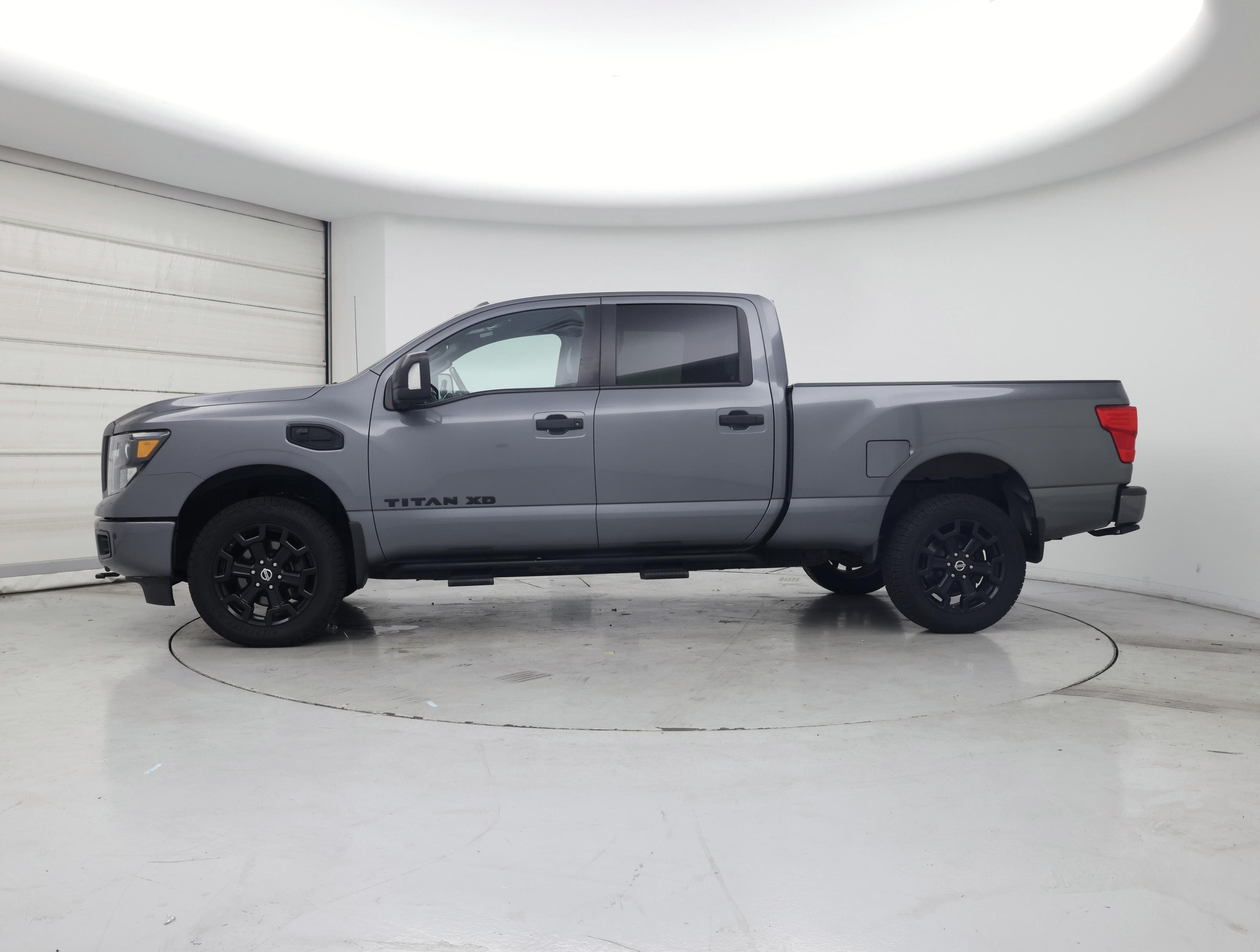 Thumbnail: 2018 Nissan Titan - 3
