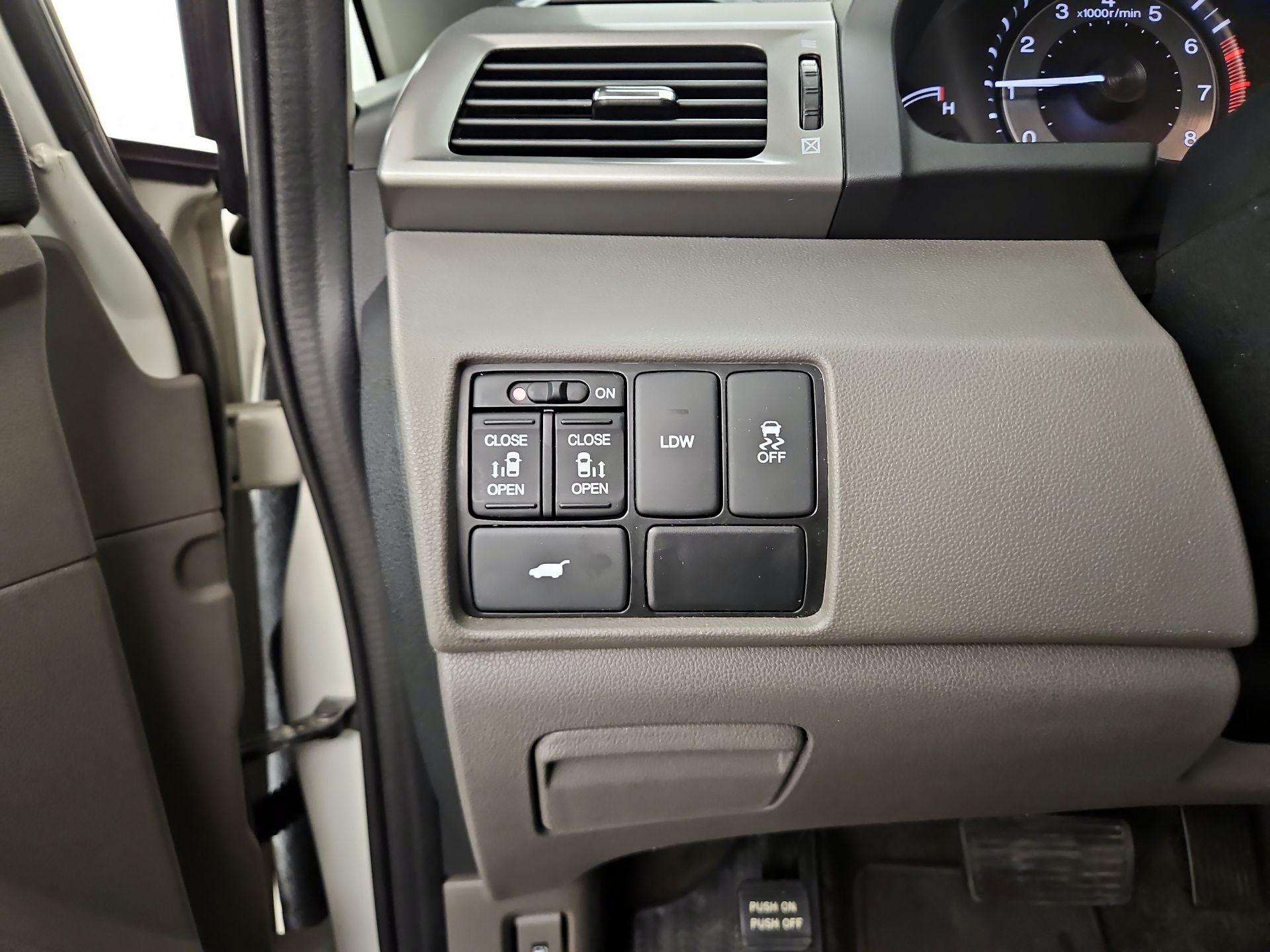 Thumbnail: 2016 Honda Odyssey - 13