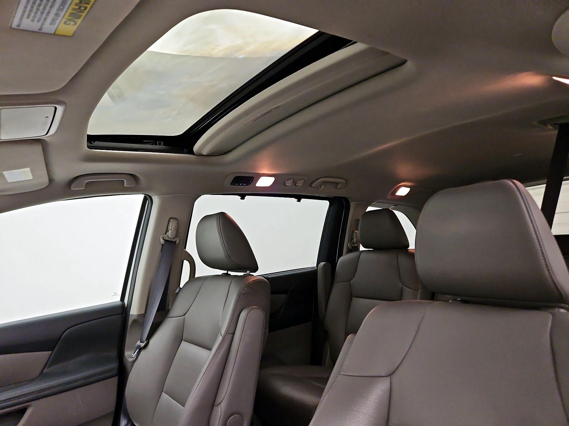 Thumbnail: 2016 Honda Odyssey - 19