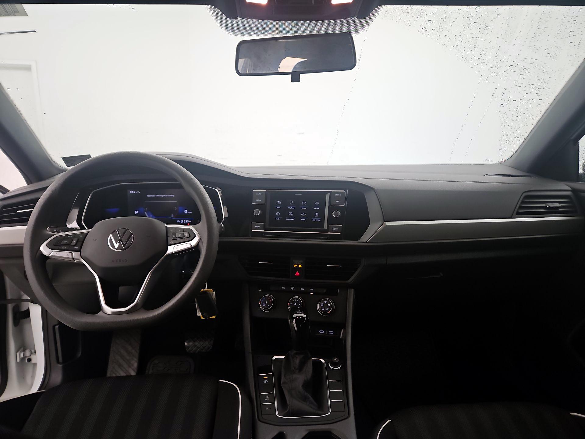 Thumbnail: 2022 Volkswagen Jetta - 9
