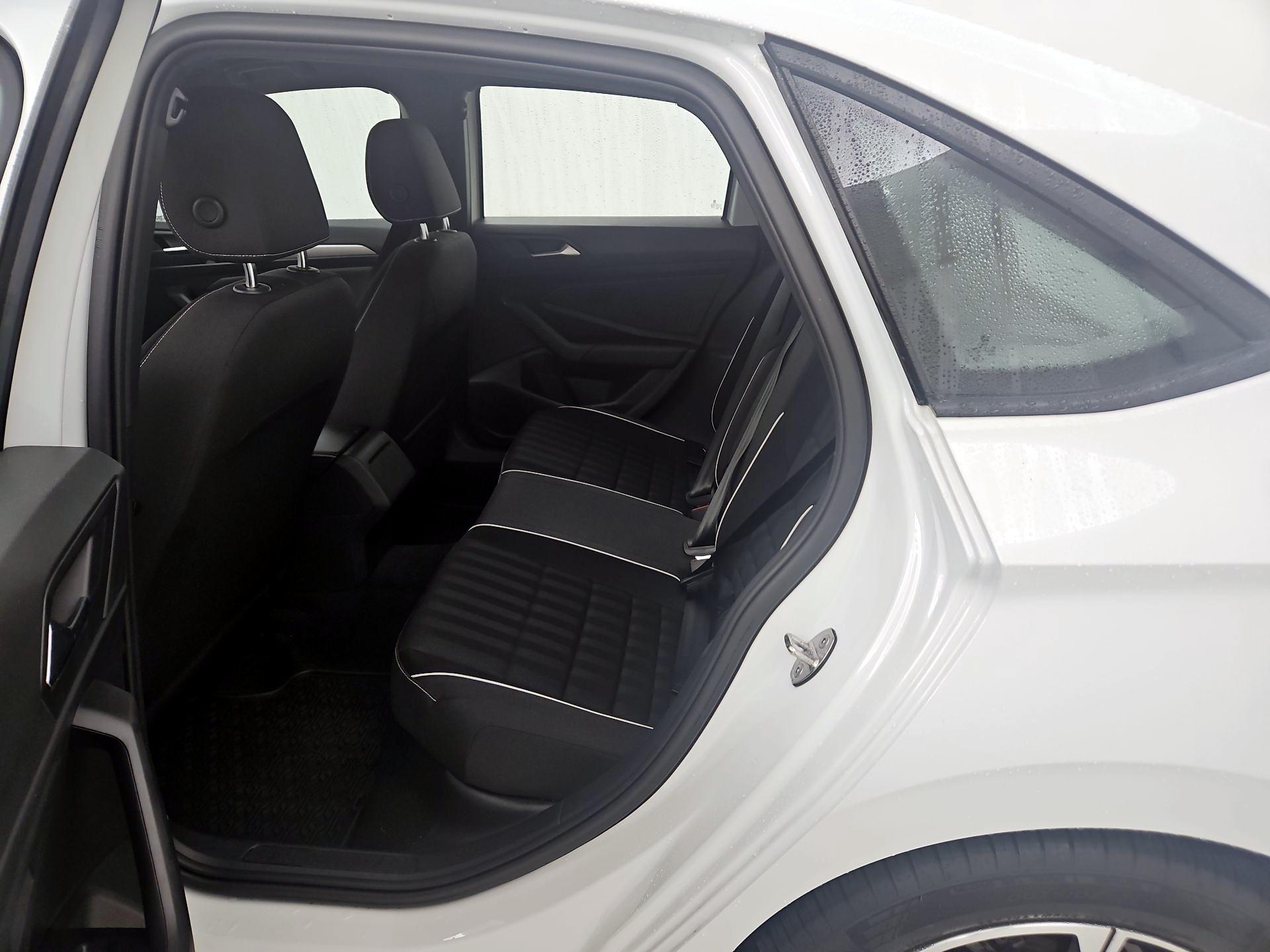 Thumbnail: 2022 Volkswagen Jetta - 19