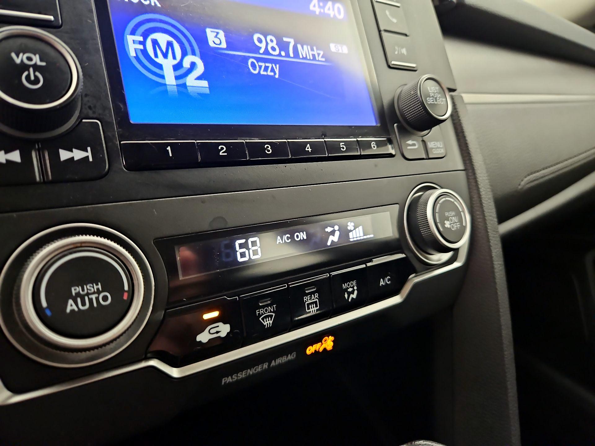 Thumbnail: 2016 Honda Civic - 16