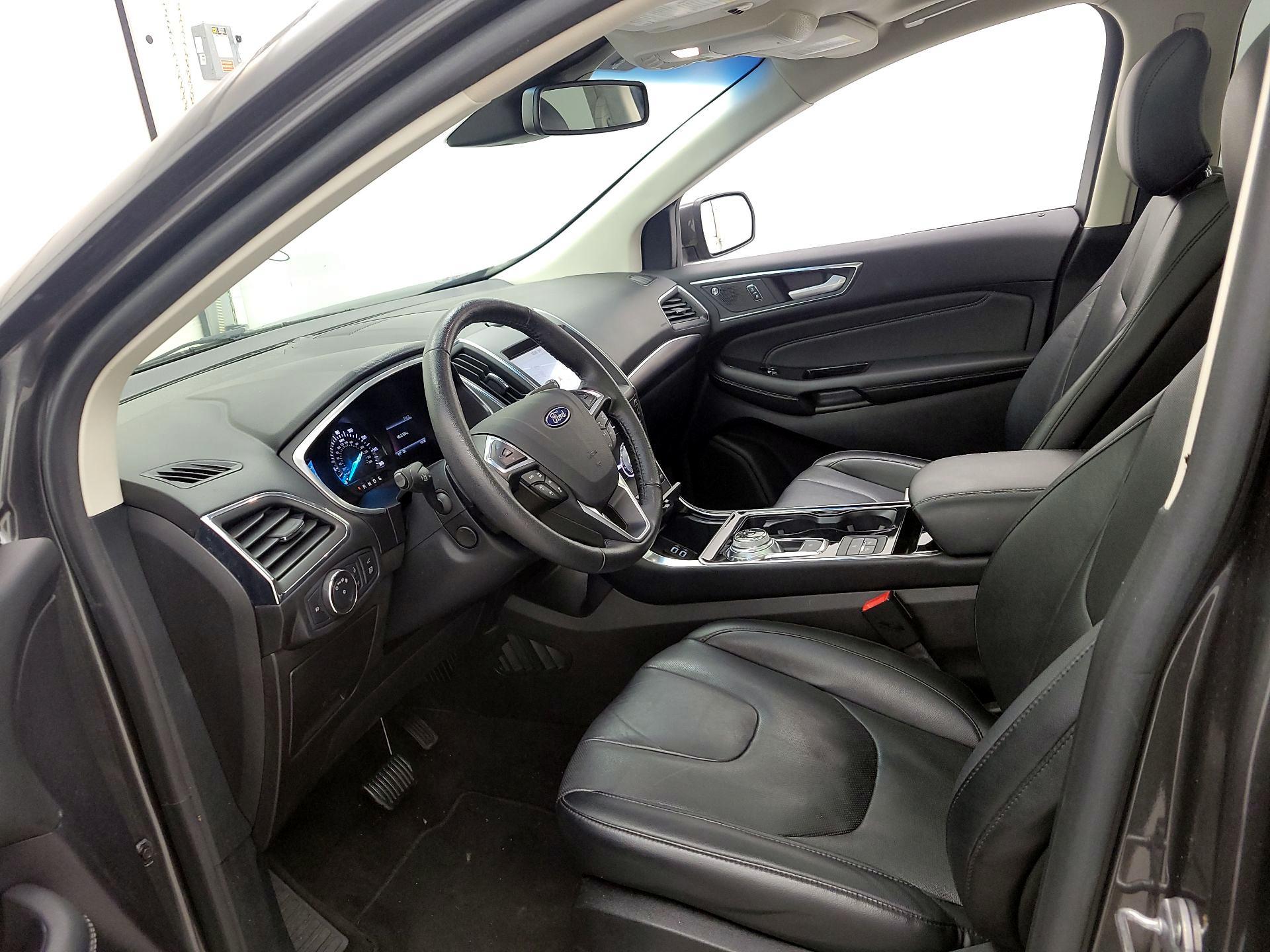 Thumbnail: 2019 Ford Edge - 11