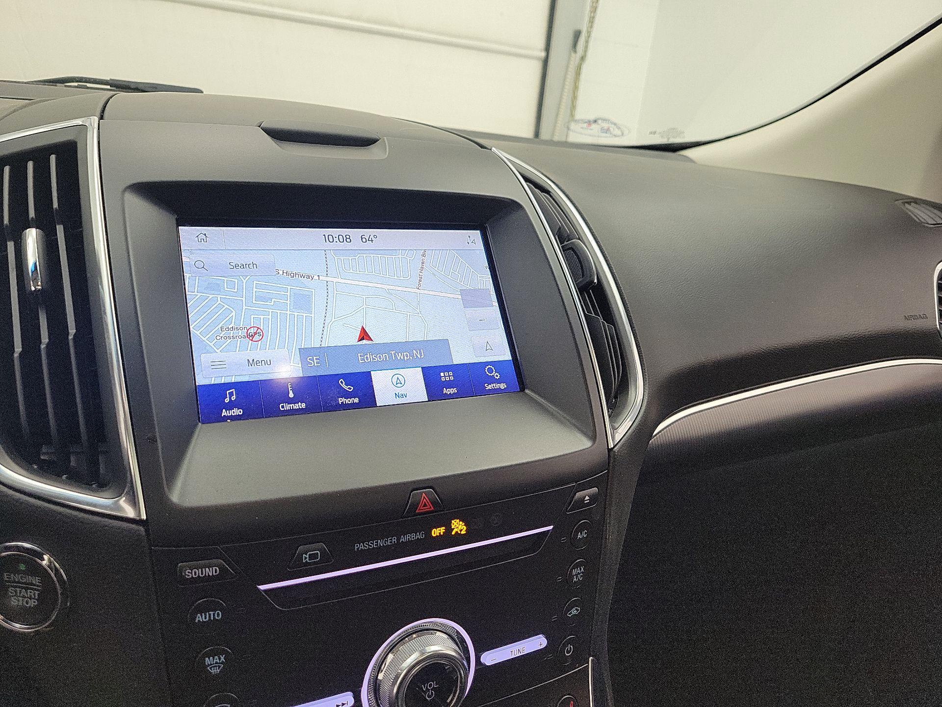 Thumbnail: 2019 Ford Edge - 14