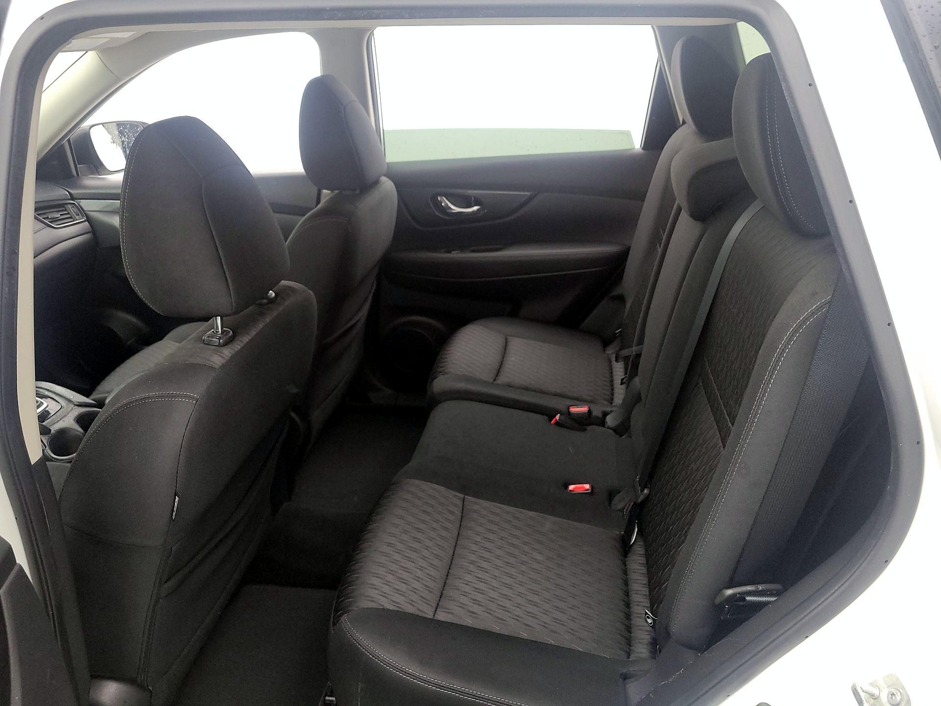 Thumbnail: 2019 Nissan Rogue - 19
