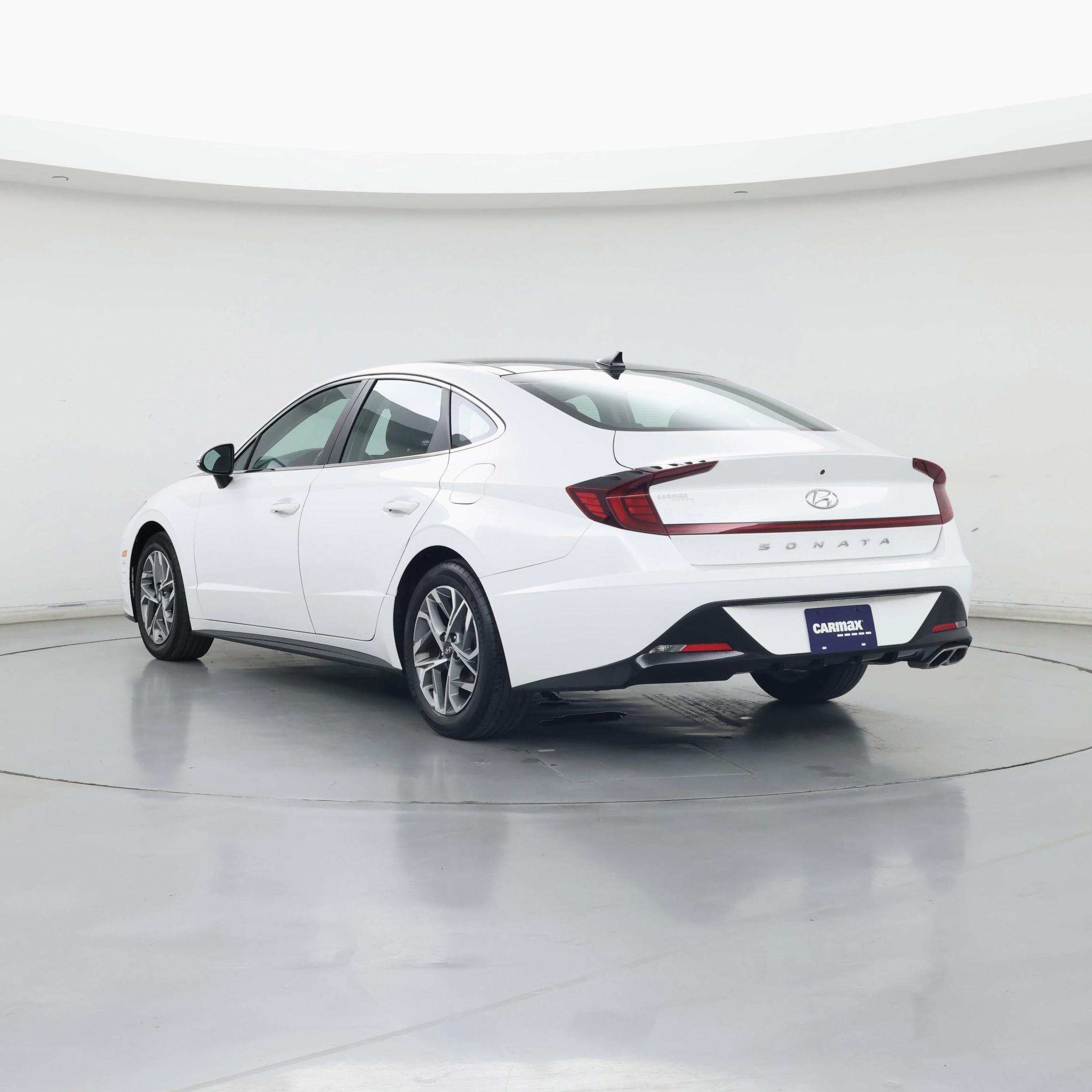 Thumbnail: 2023 Hyundai Sonata - 2