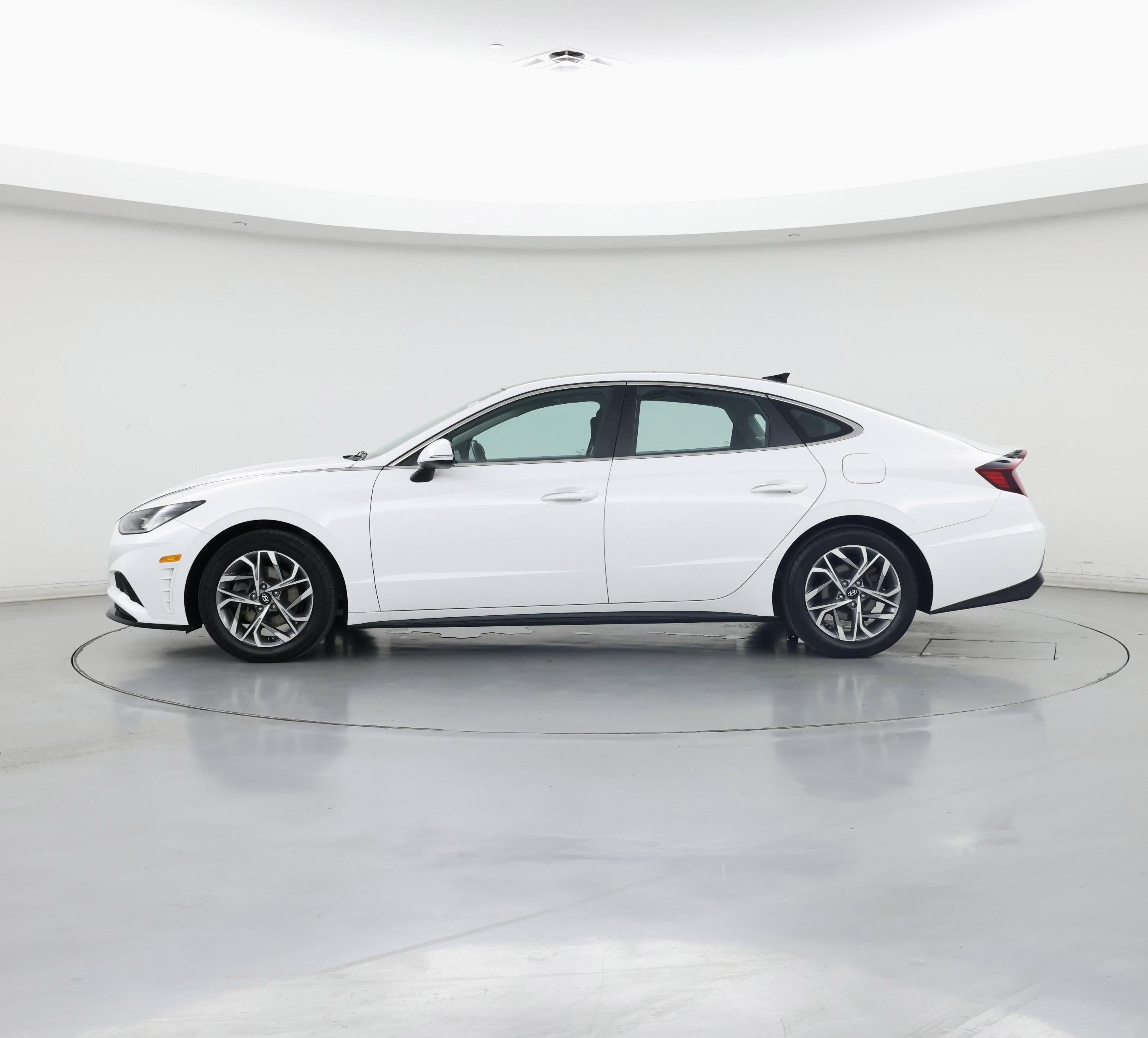 Thumbnail: 2023 Hyundai Sonata - 3