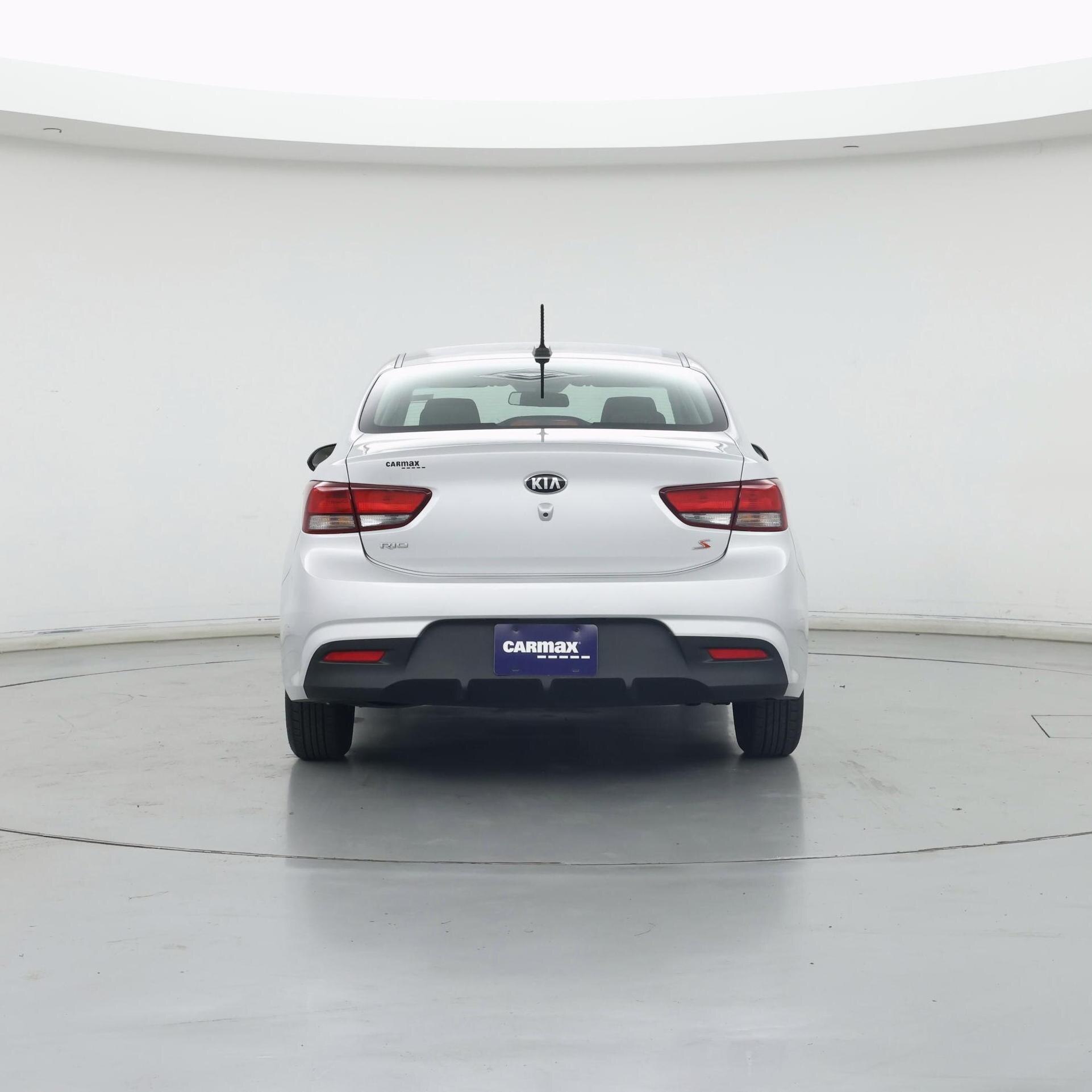 Thumbnail: 2020 Kia Rio - 6