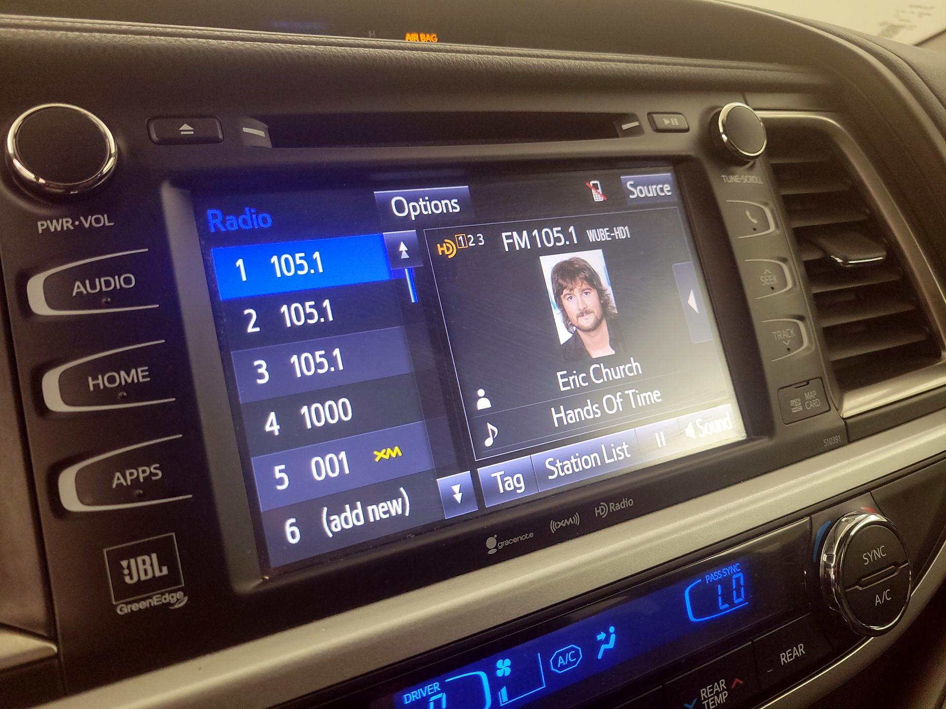 Thumbnail: 2019 Toyota Highlander - 16