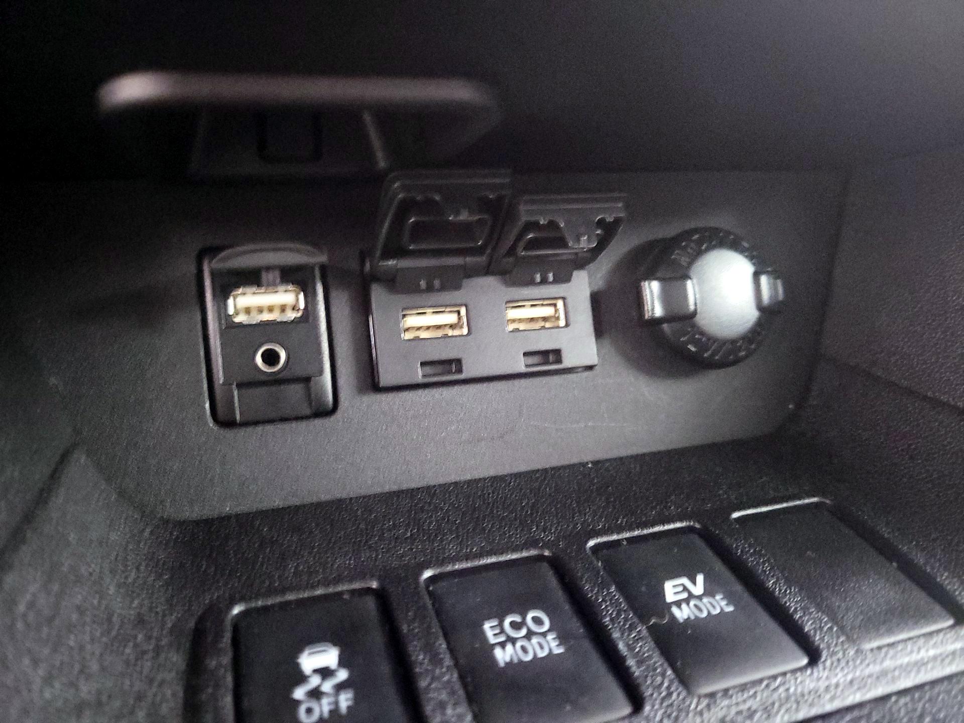 Thumbnail: 2019 Toyota Highlander - 19