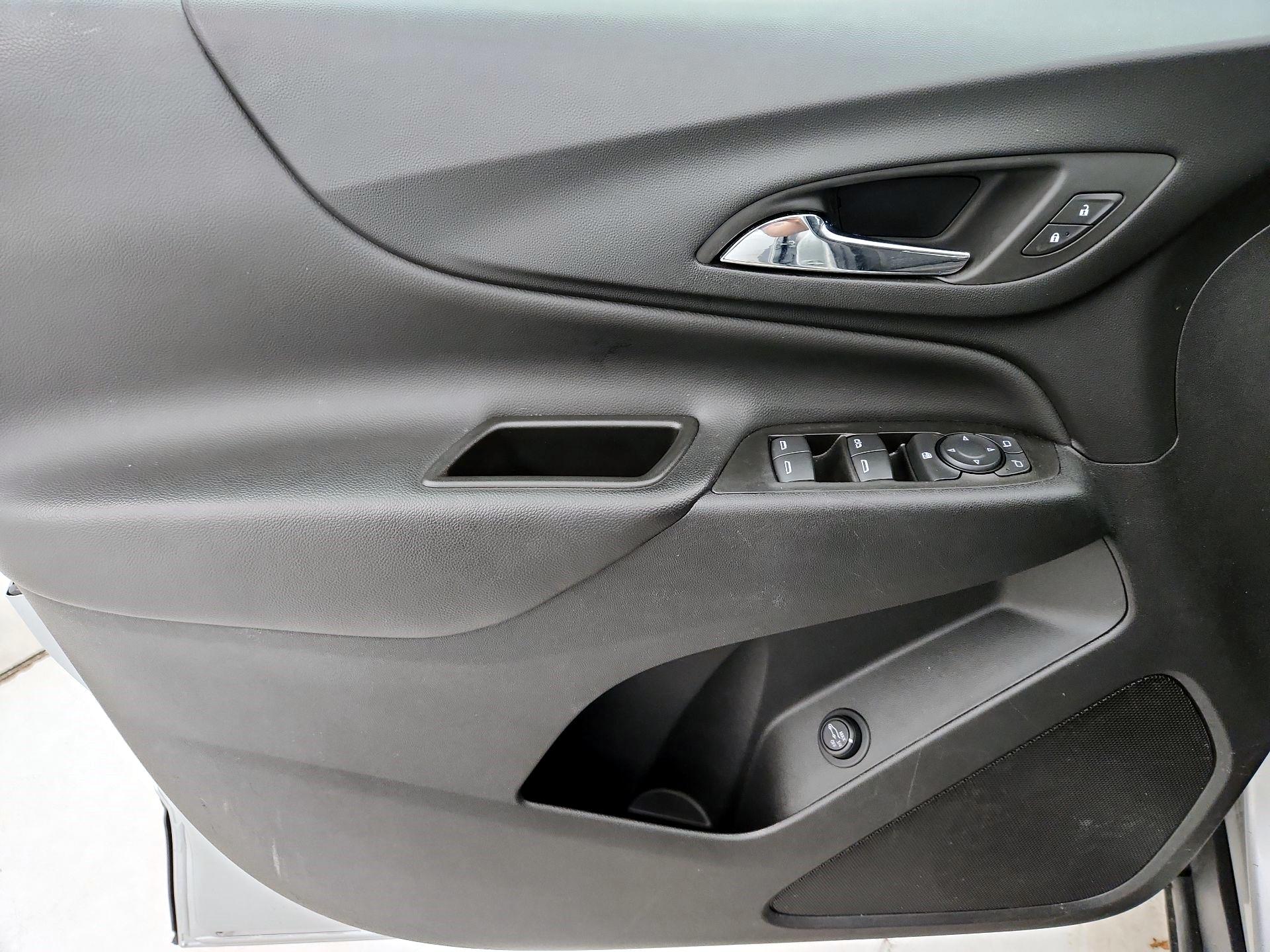 Thumbnail: 2022 Chevrolet Equinox - 12