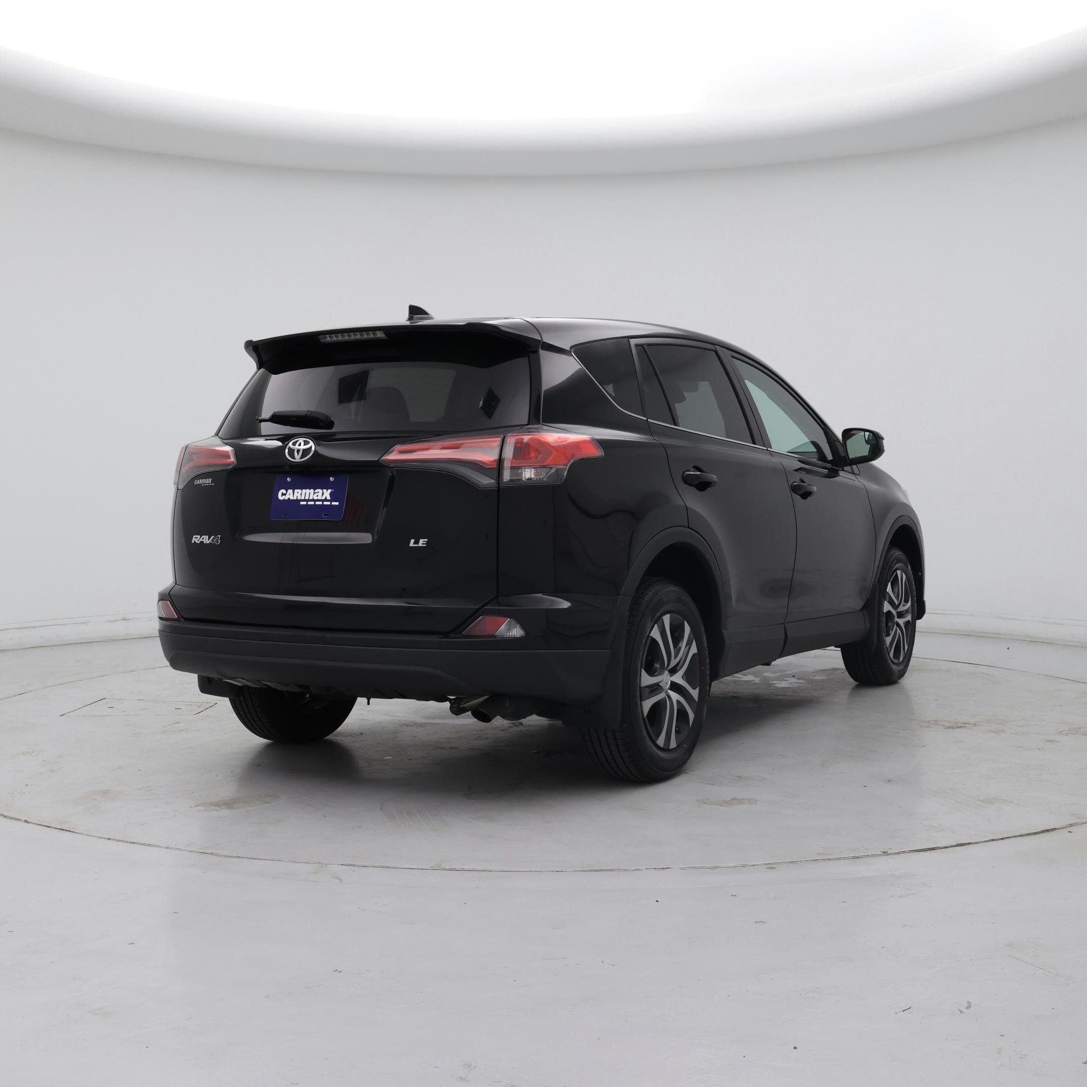 Thumbnail: 2018 Toyota RAV4 - 8