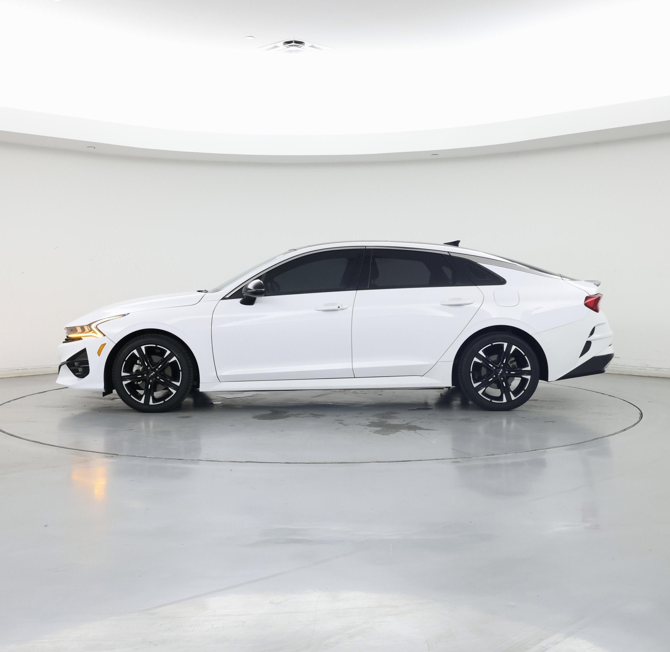 Thumbnail: 2022 Kia K5 - 3