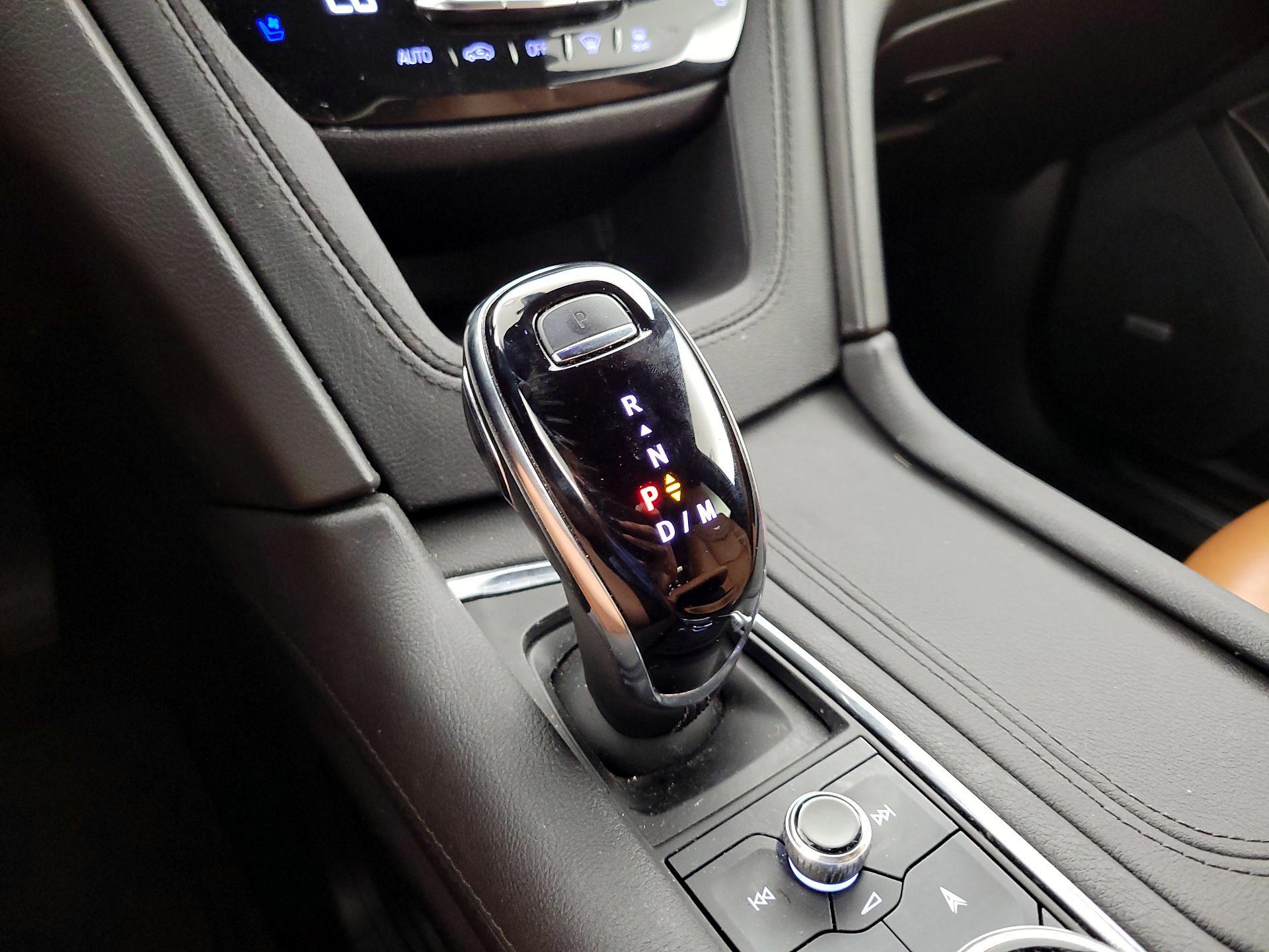 Thumbnail: 2023 Cadillac XT5 - 18