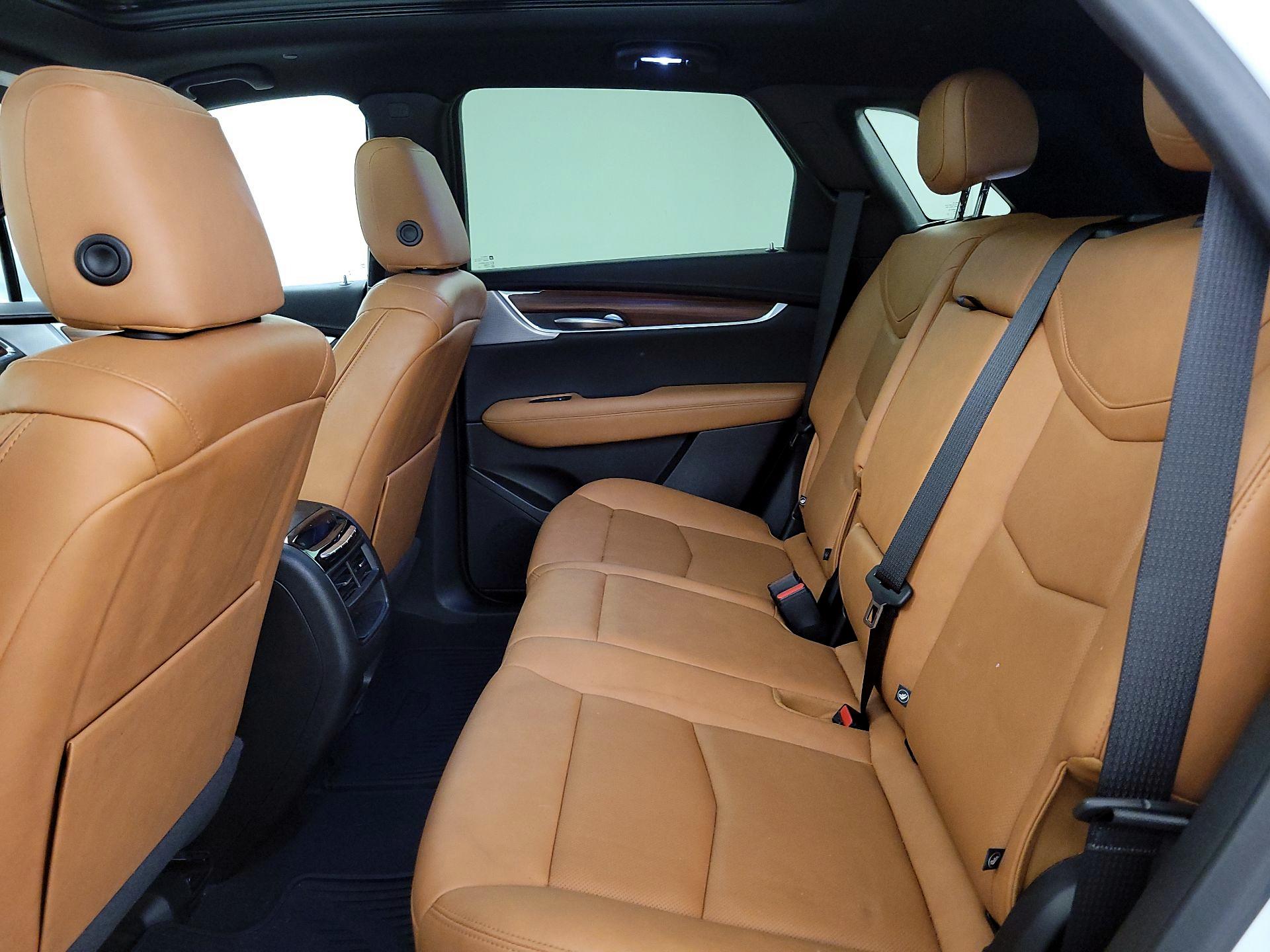 Thumbnail: 2023 Cadillac XT5 - 20