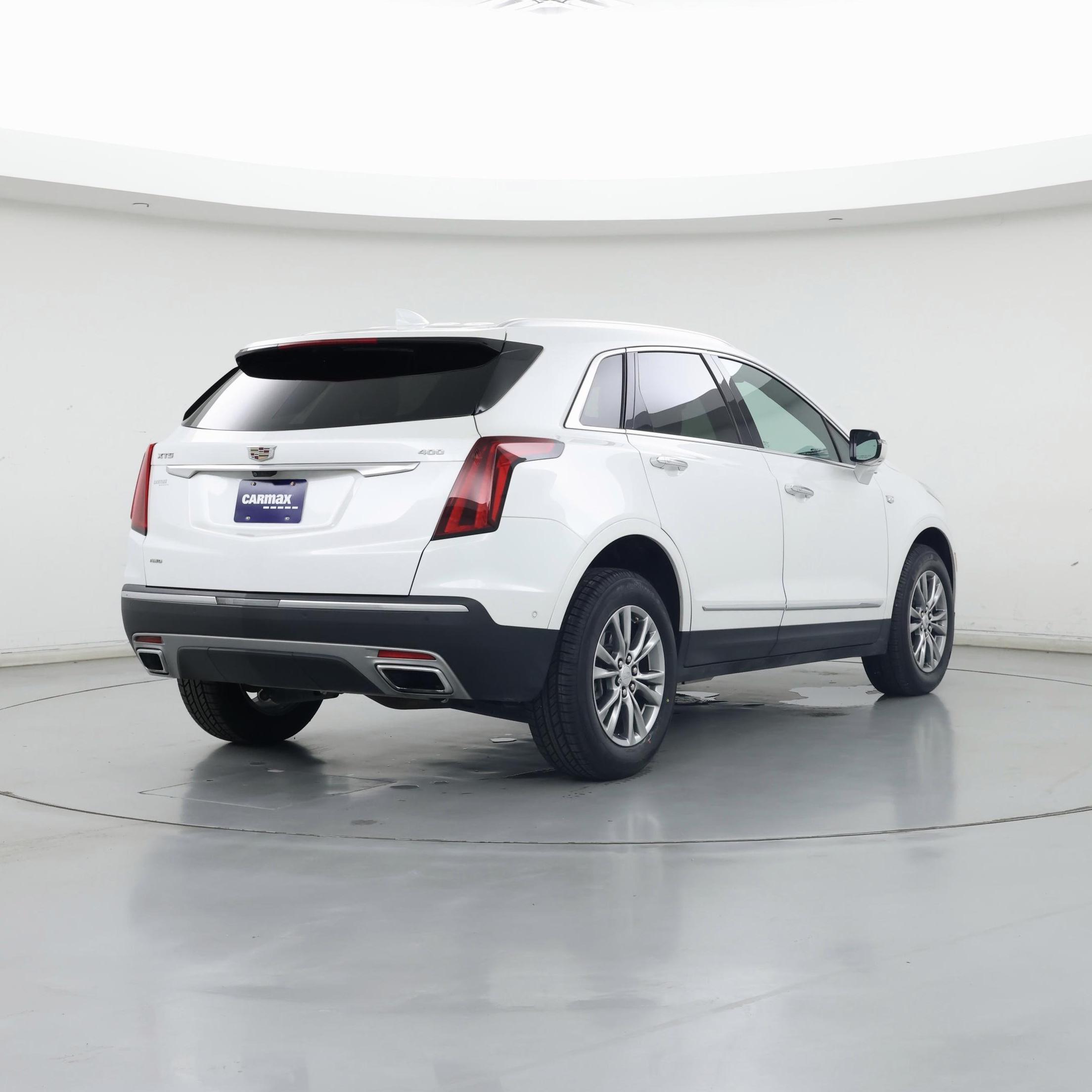 Thumbnail: 2023 Cadillac XT5 - 8
