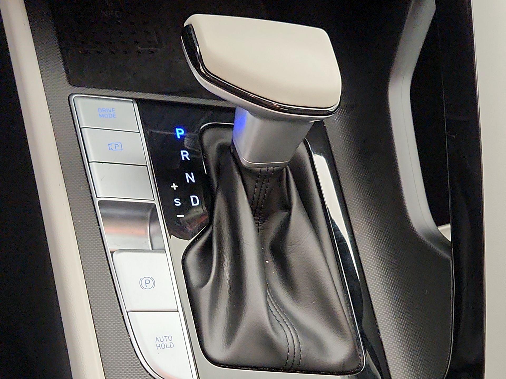 Thumbnail: 2021 Hyundai Elantra - 18