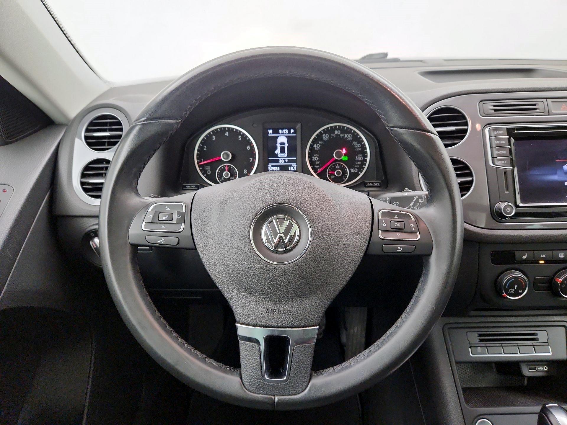 Thumbnail: 2017 Volkswagen Tiguan - 10