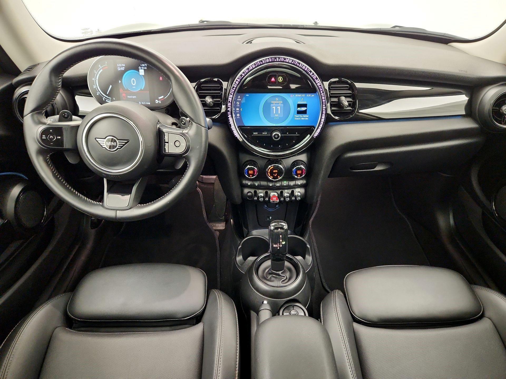 Thumbnail: 2022 MINI Cooper Hardtop - 9