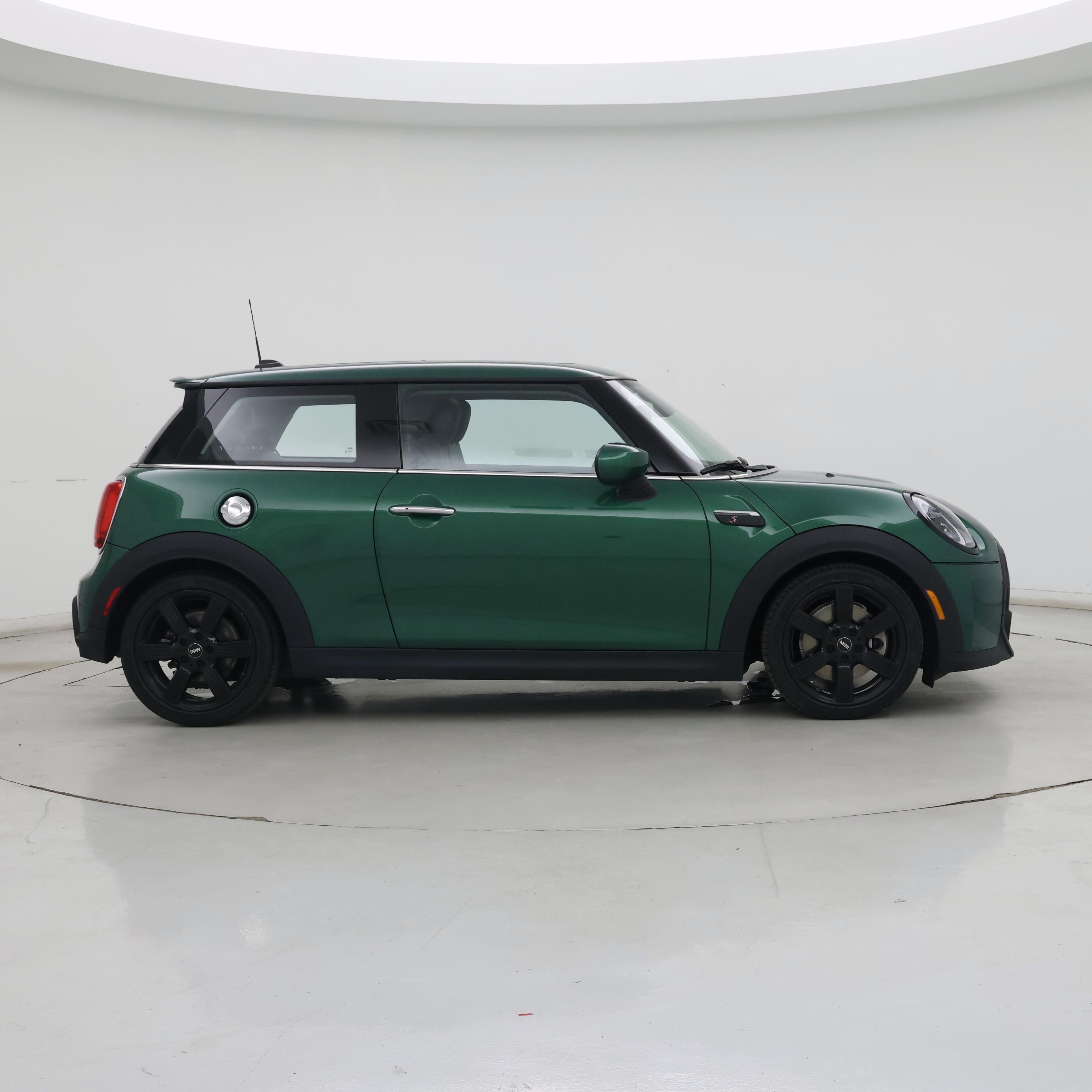 Thumbnail: 2022 MINI Cooper Hardtop - 7