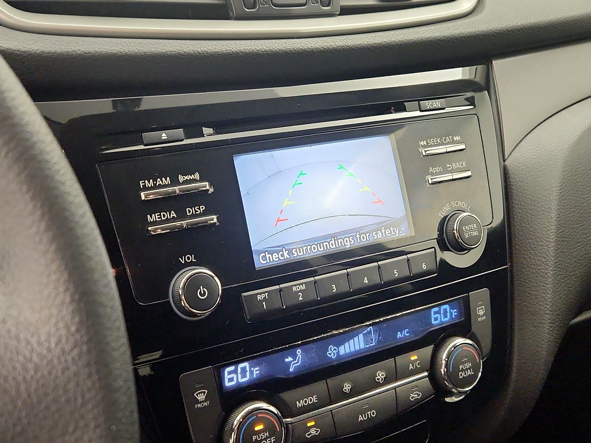 Thumbnail: 2014 Nissan Rogue - 14