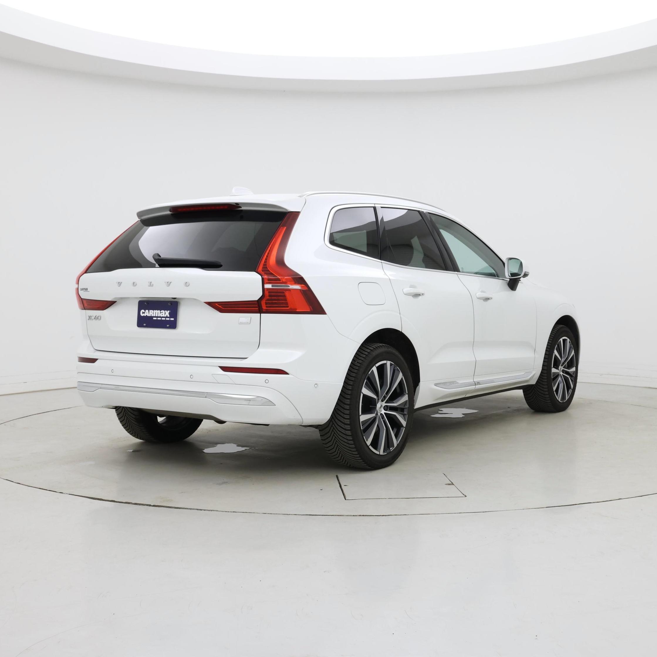 Thumbnail: 2022 Volvo XC60 - 8