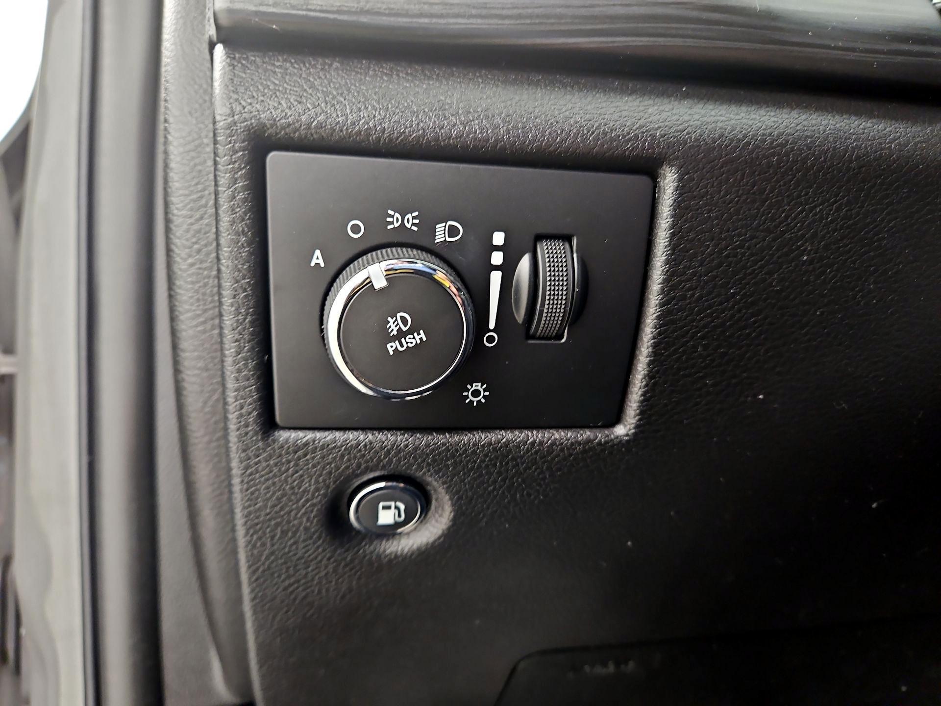 Thumbnail: 2021 Jeep Grand Cherokee - 13