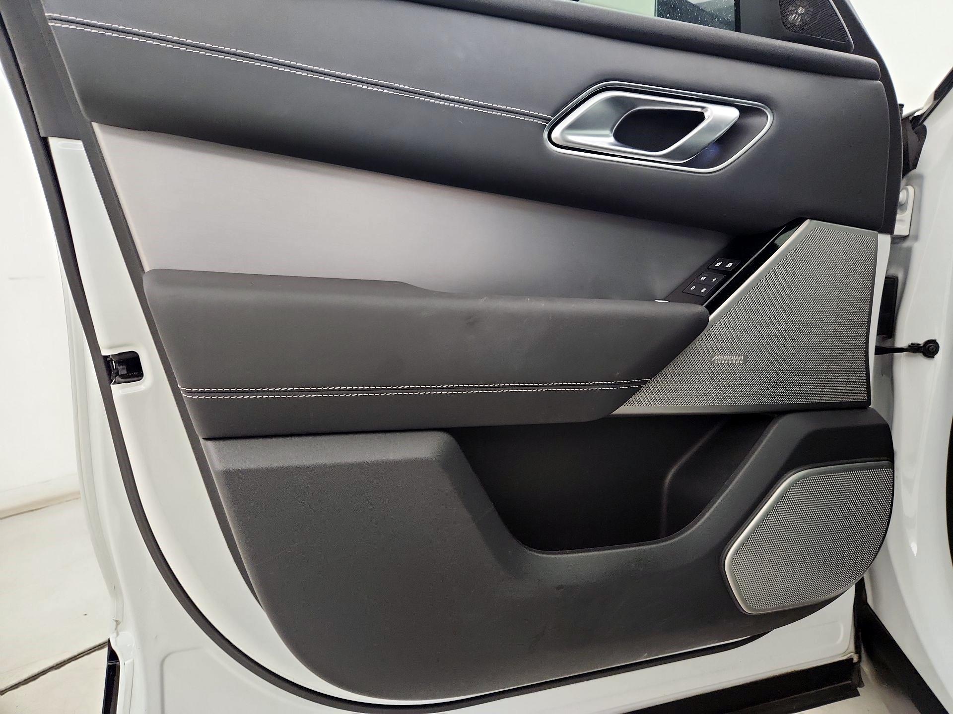 Thumbnail: 2022 Land Rover Range Rover Velar - 12