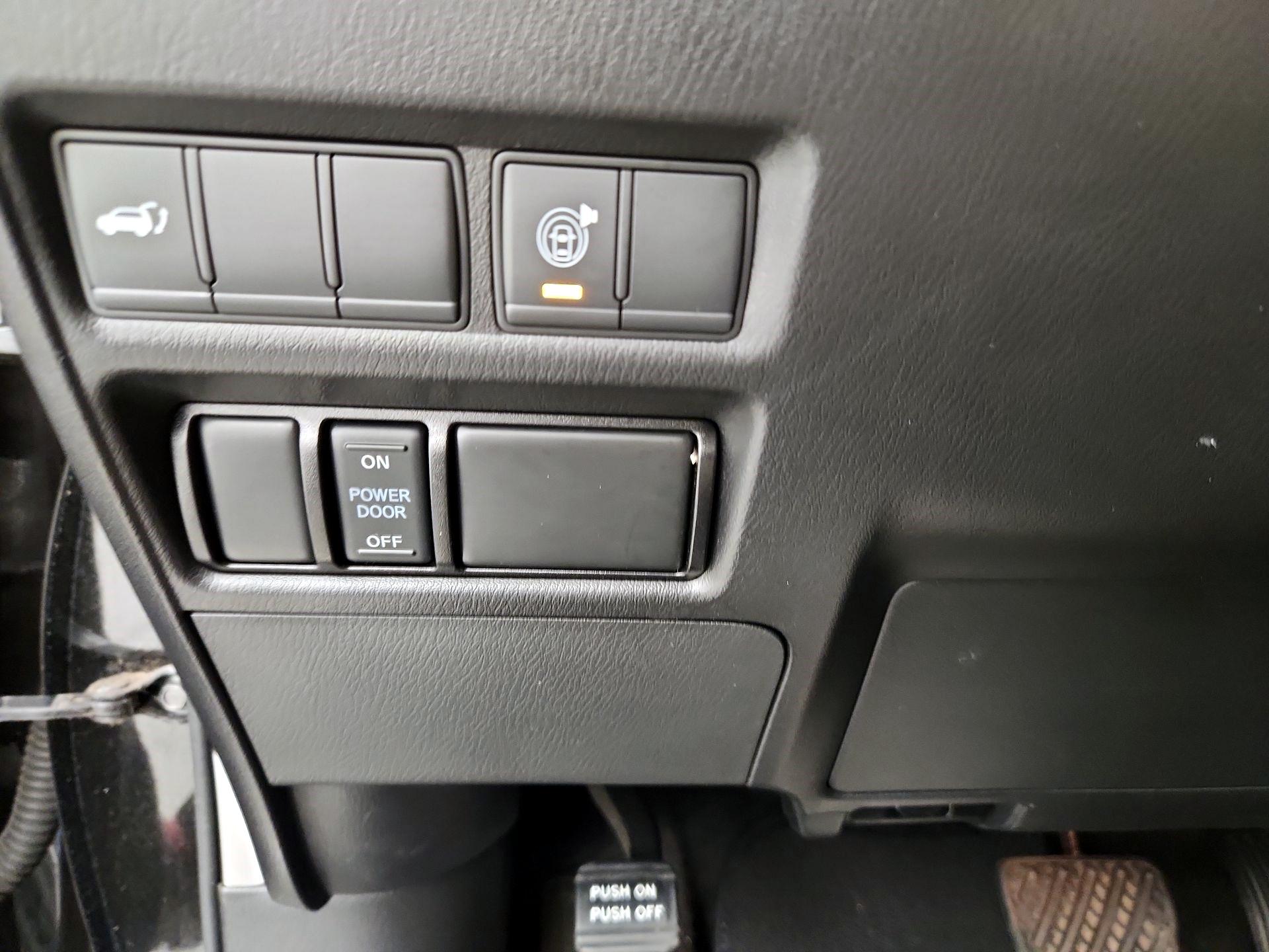 Thumbnail: 2021 Nissan Armada - 13