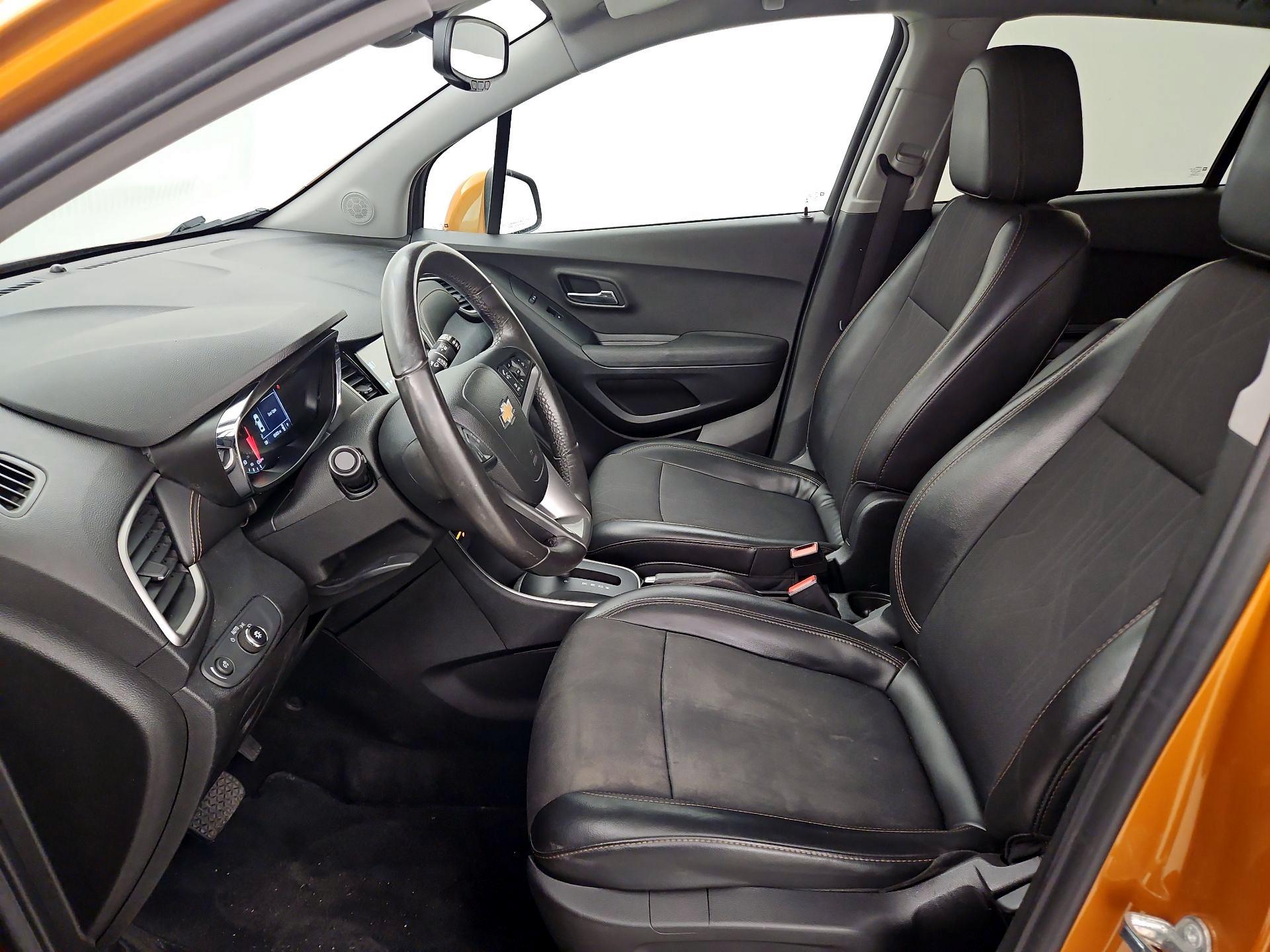 Thumbnail: 2017 Chevrolet Trax - 11