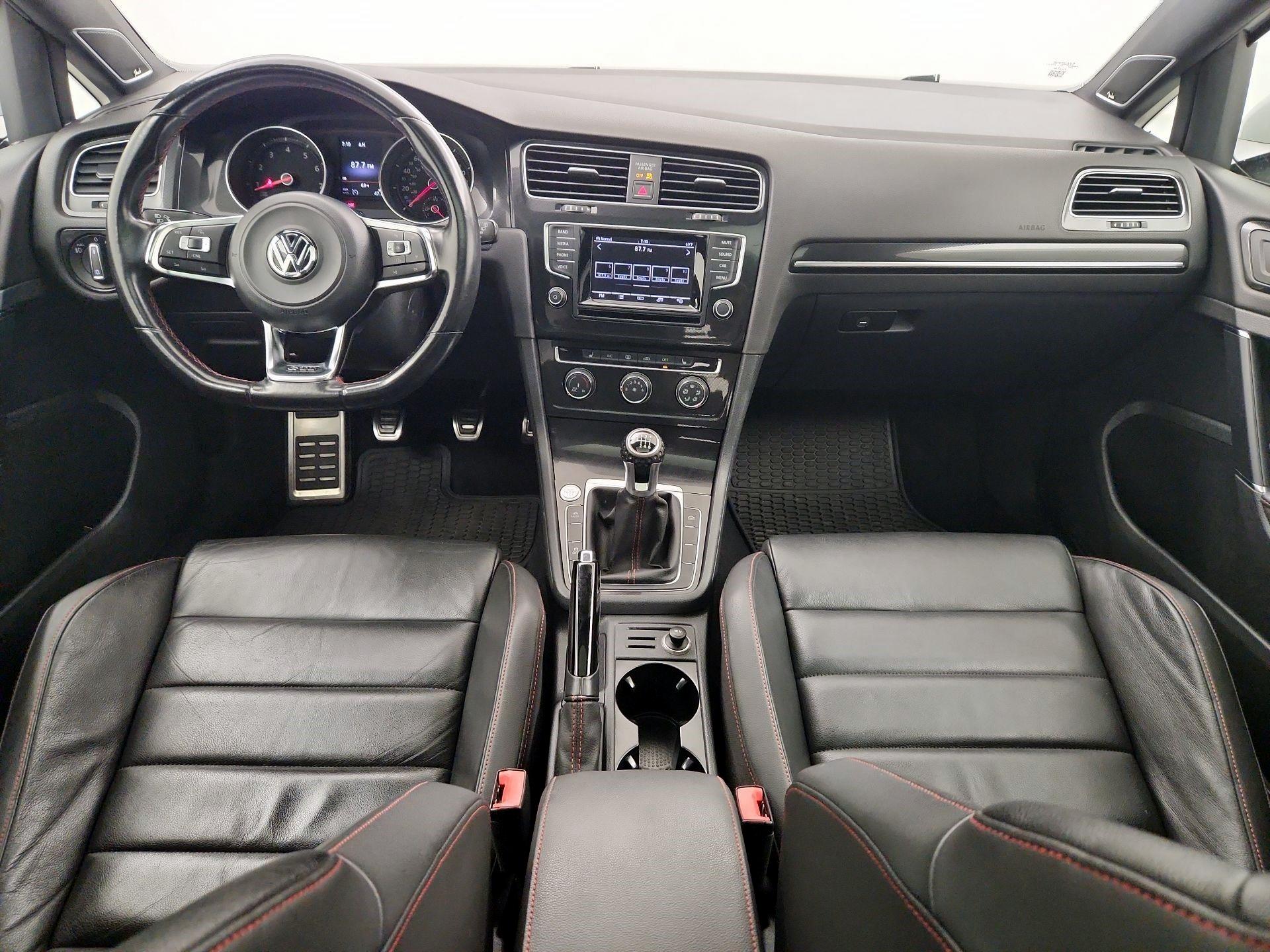 Thumbnail: 2015 Volkswagen Golf - 8