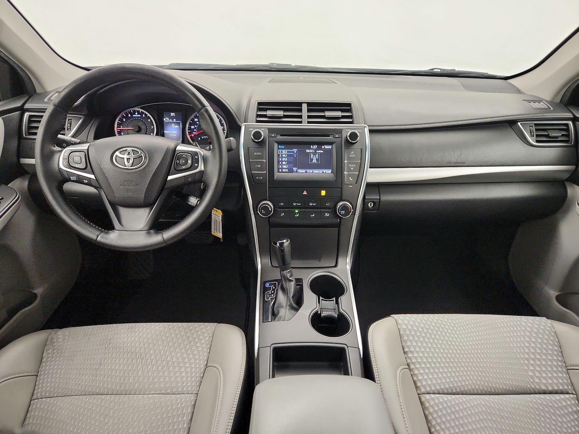 Thumbnail: 2015 Toyota Camry - 9