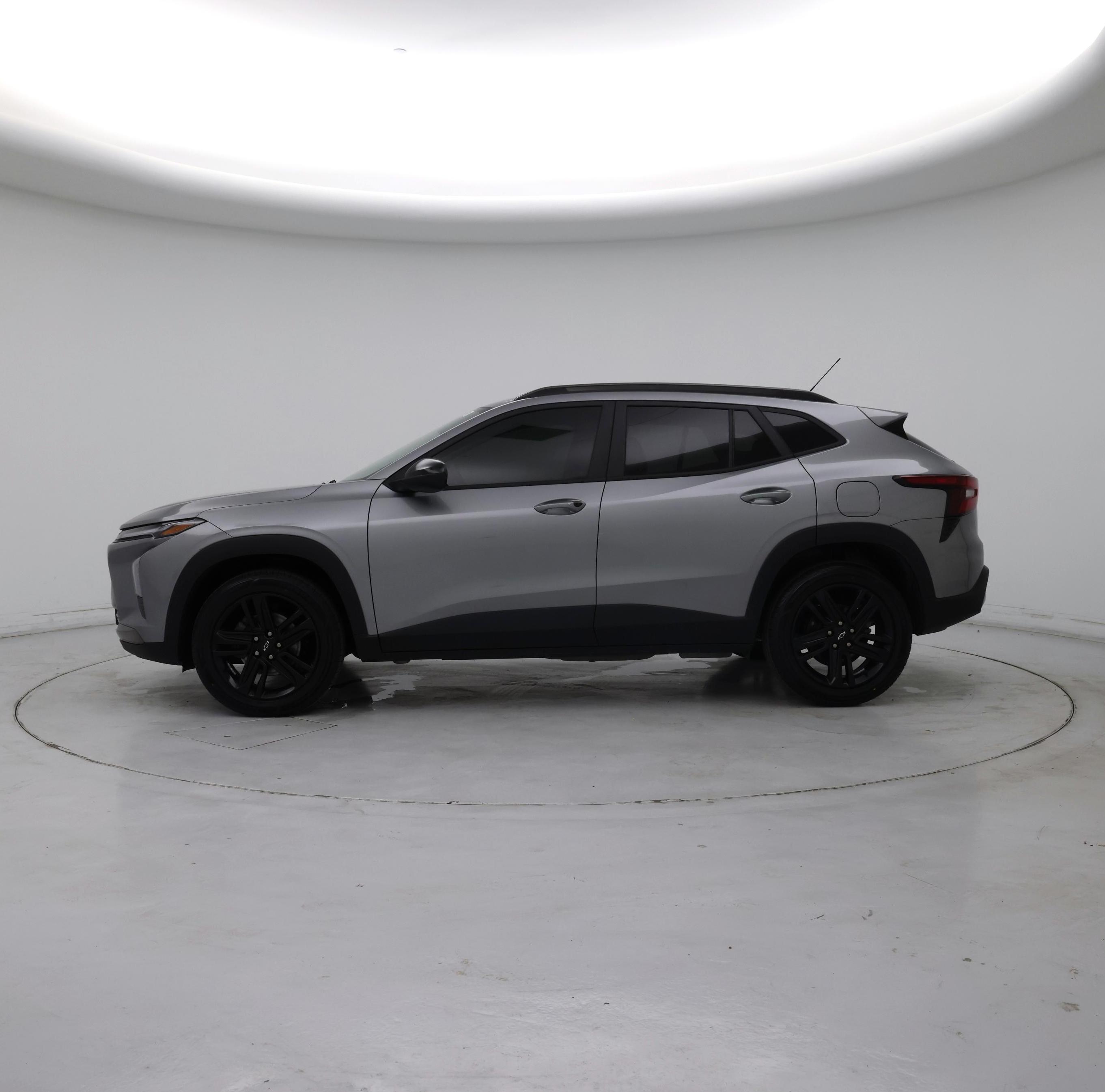 Thumbnail: 2024 Chevrolet Trax - 3