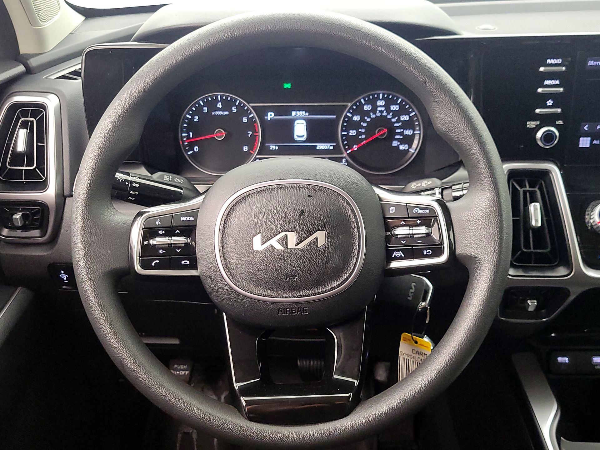 Thumbnail: 2023 Kia Sorento - 10