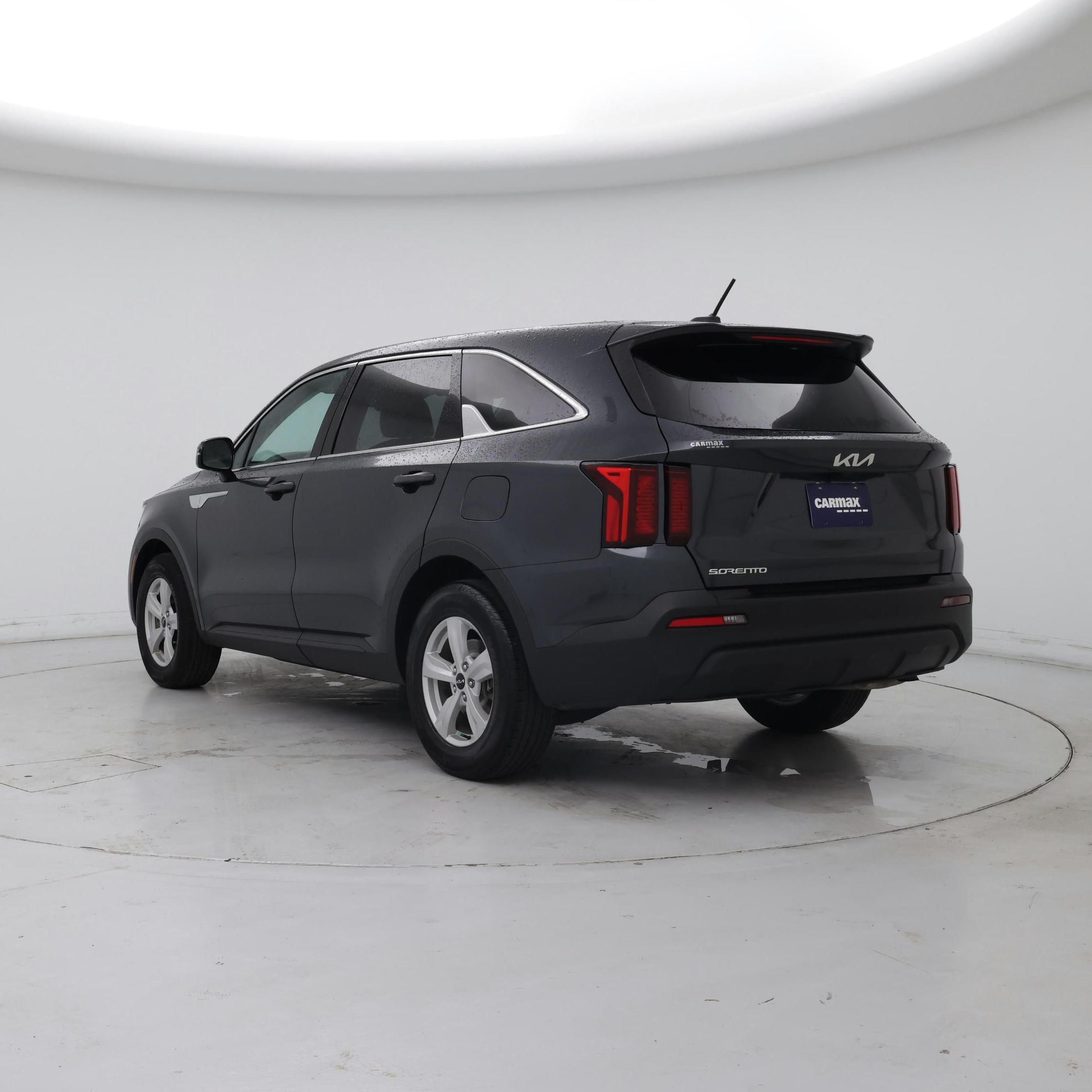 Thumbnail: 2023 Kia Sorento - 2