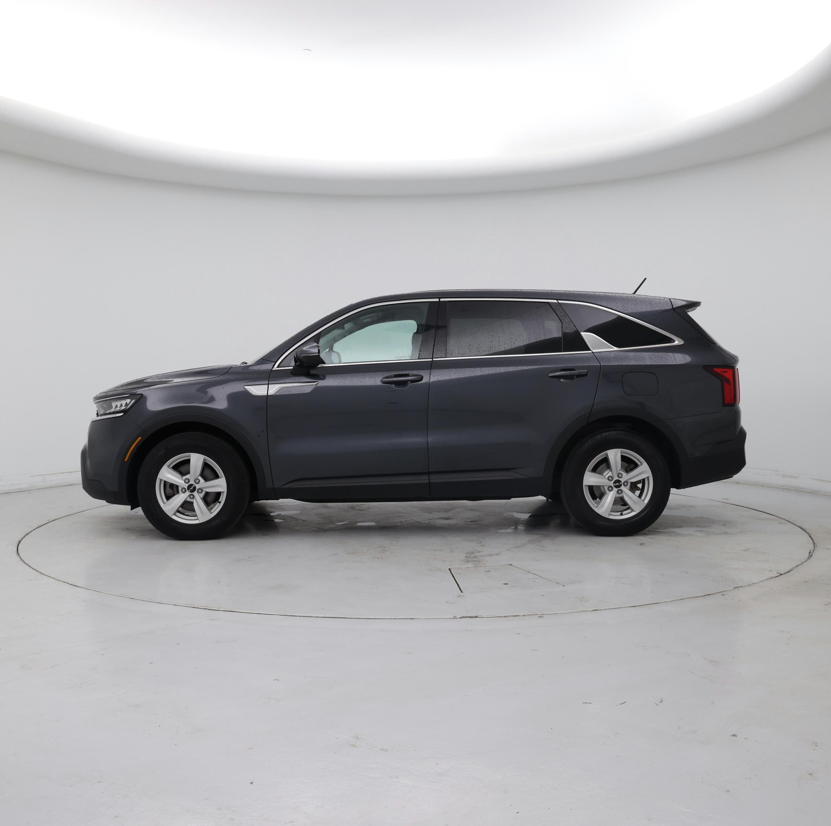 Thumbnail: 2023 Kia Sorento - 3