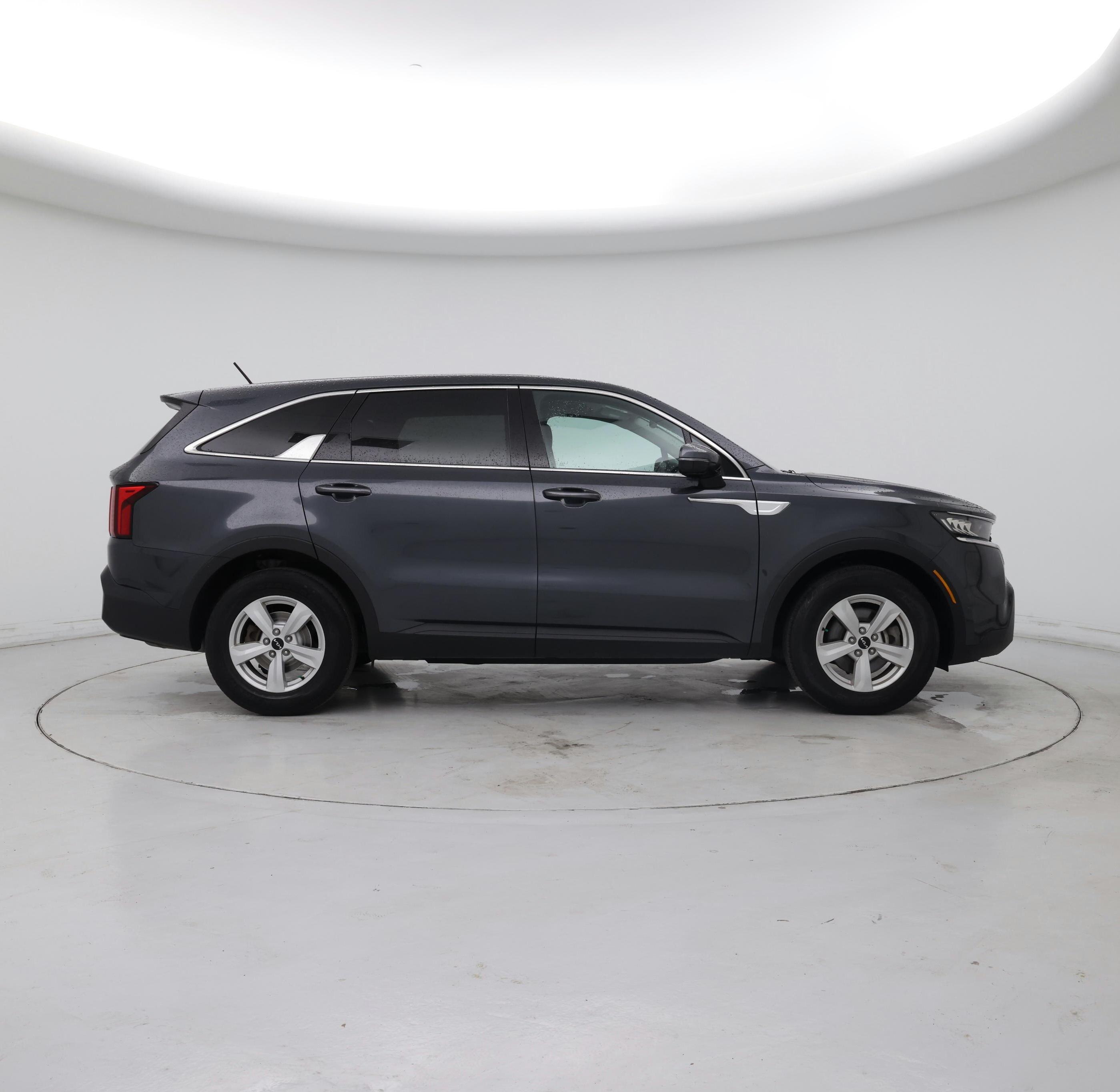 Thumbnail: 2023 Kia Sorento - 7