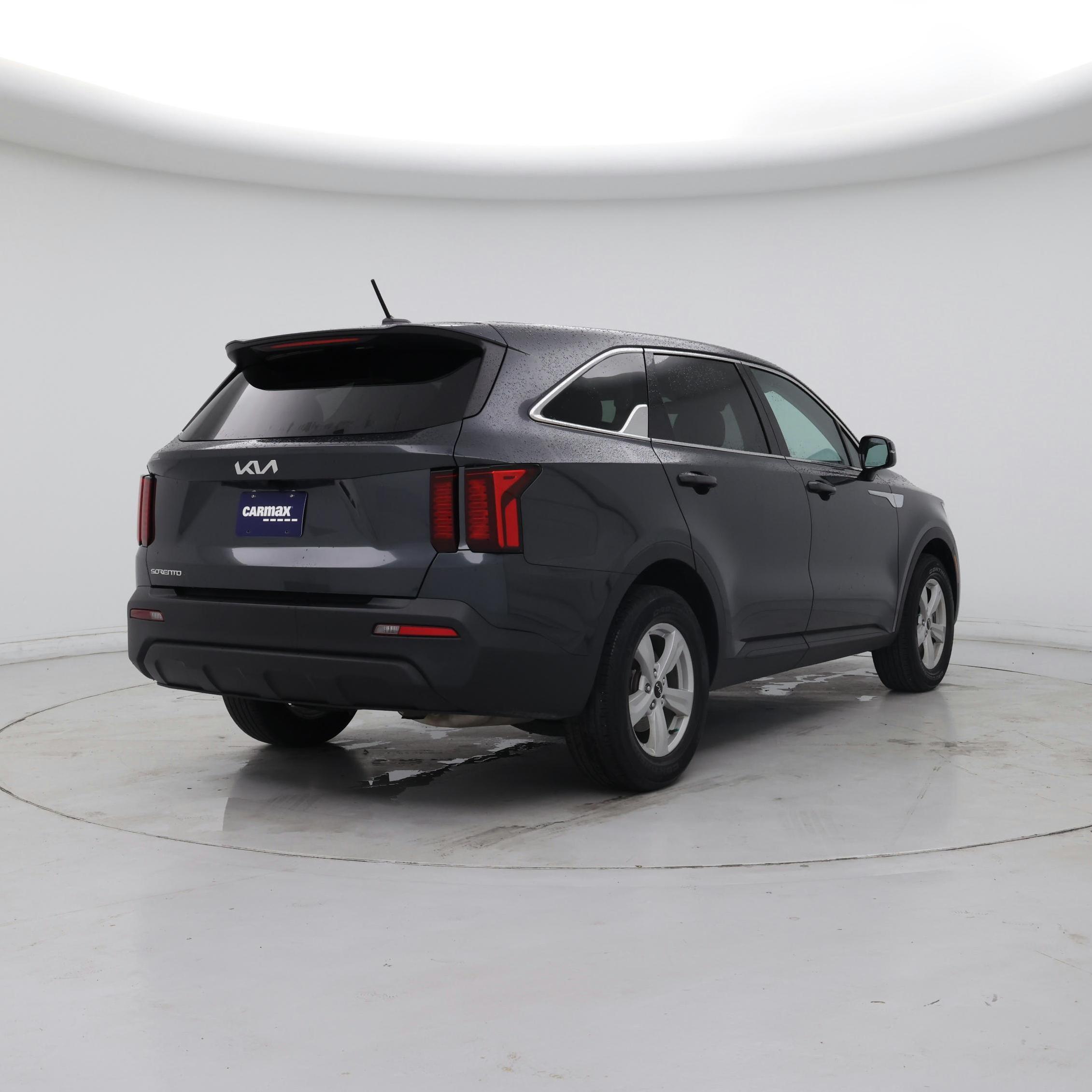 Thumbnail: 2023 Kia Sorento - 8
