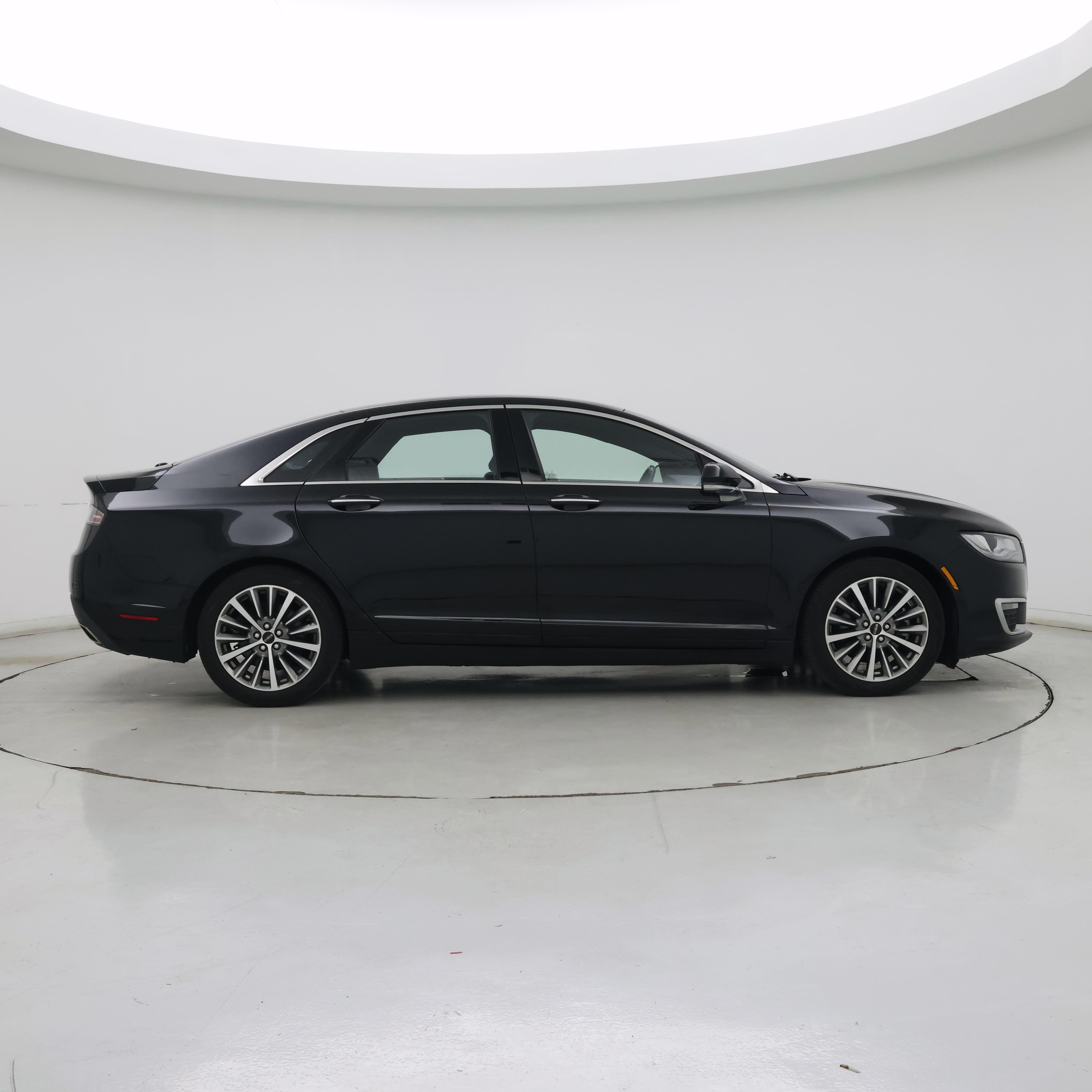 Thumbnail: 2020 Lincoln MKZ - 7