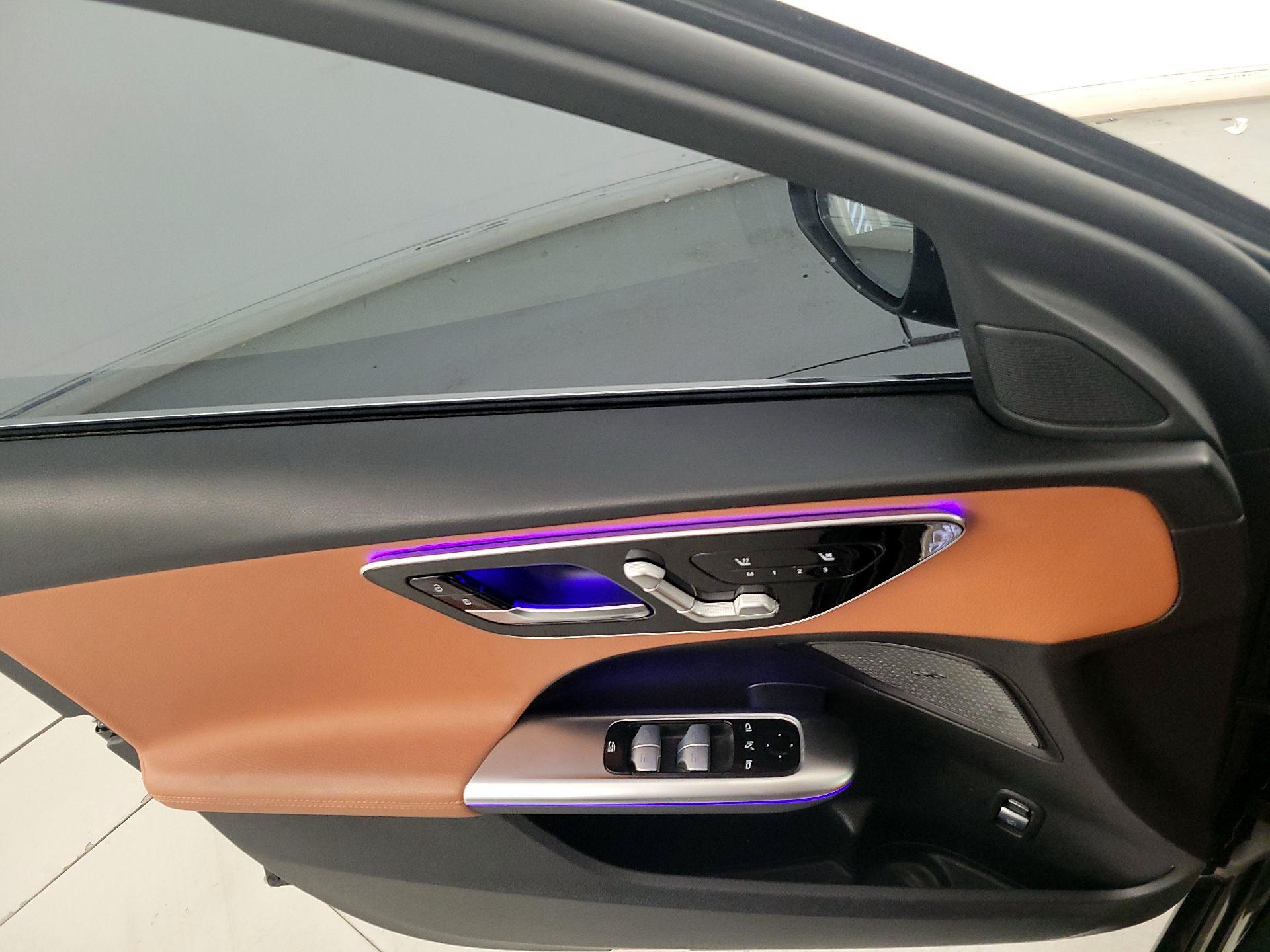 Thumbnail: 2022 Mercedes-Benz C-Class - 12