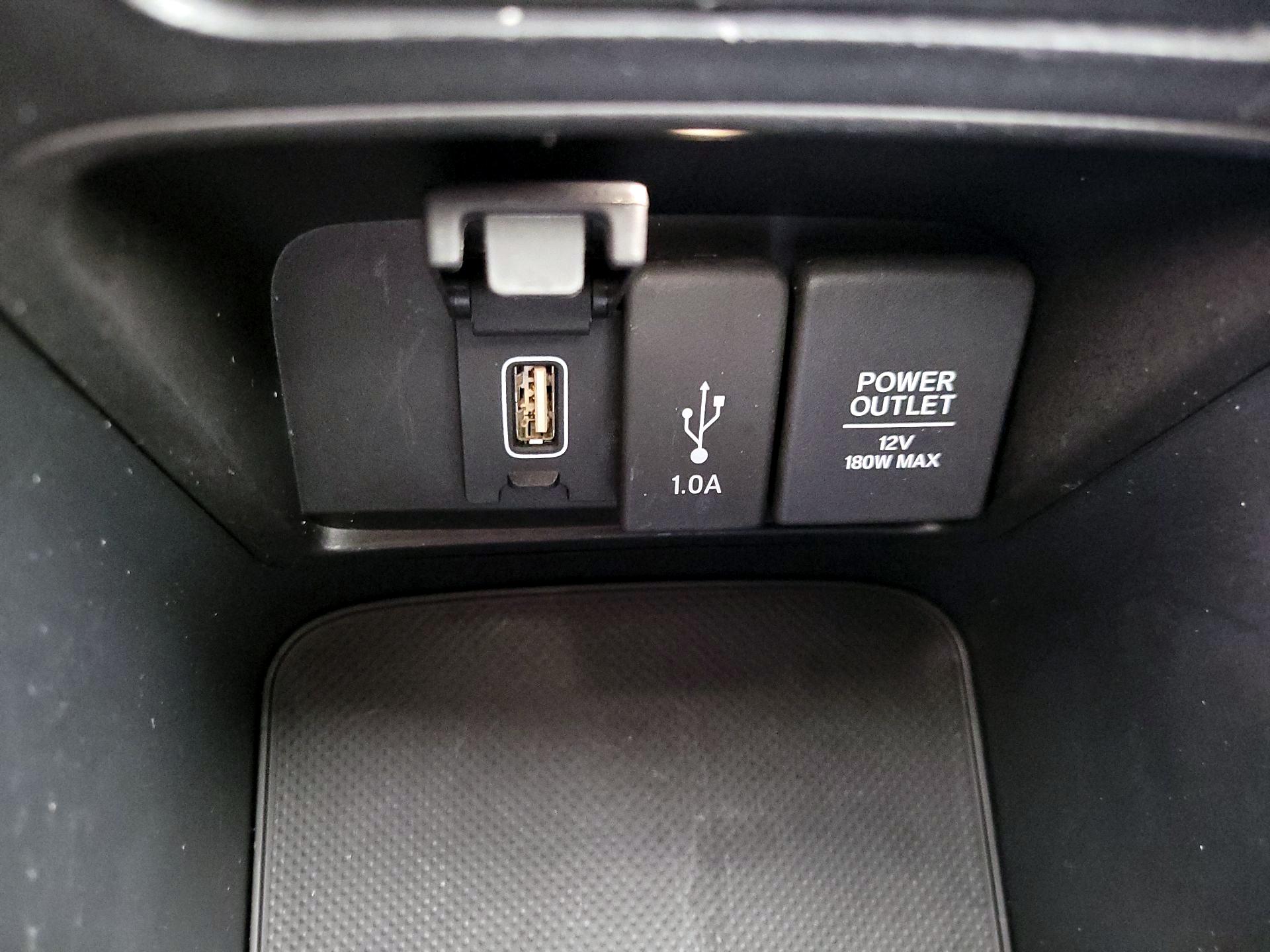Thumbnail: 2017 Honda CR-V - 18