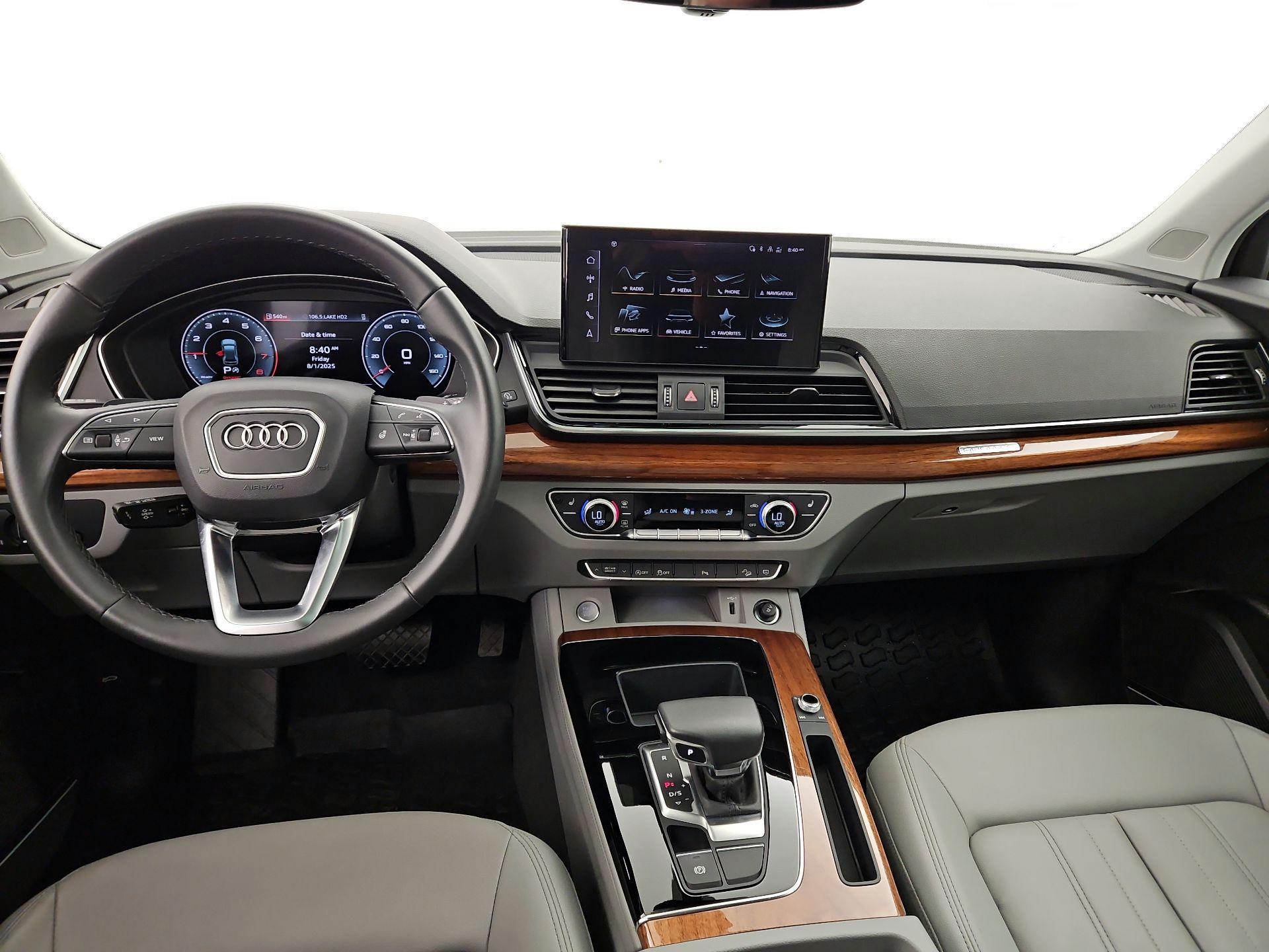 Thumbnail: 2023 Audi Q5 - 9