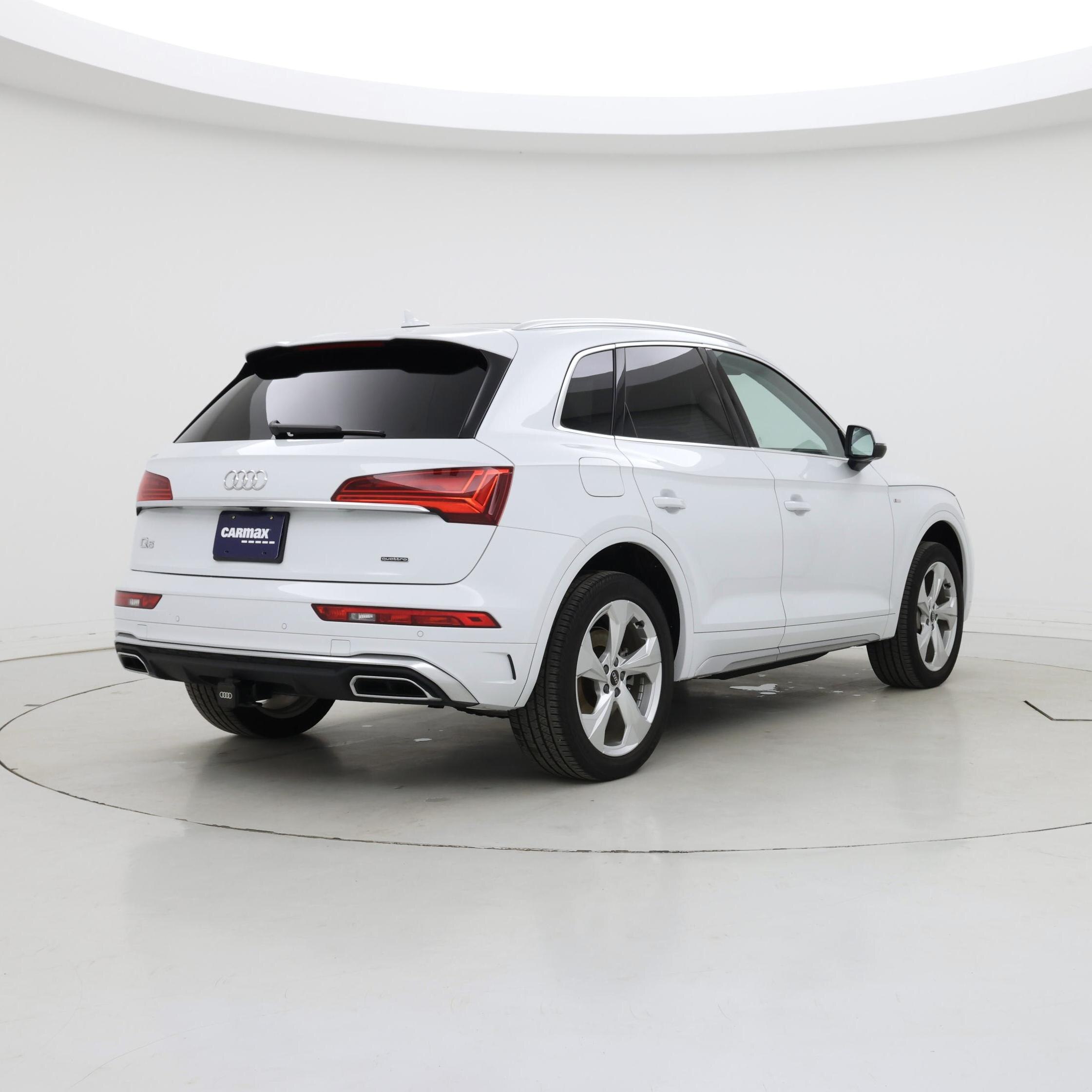 Thumbnail: 2023 Audi Q5 - 8