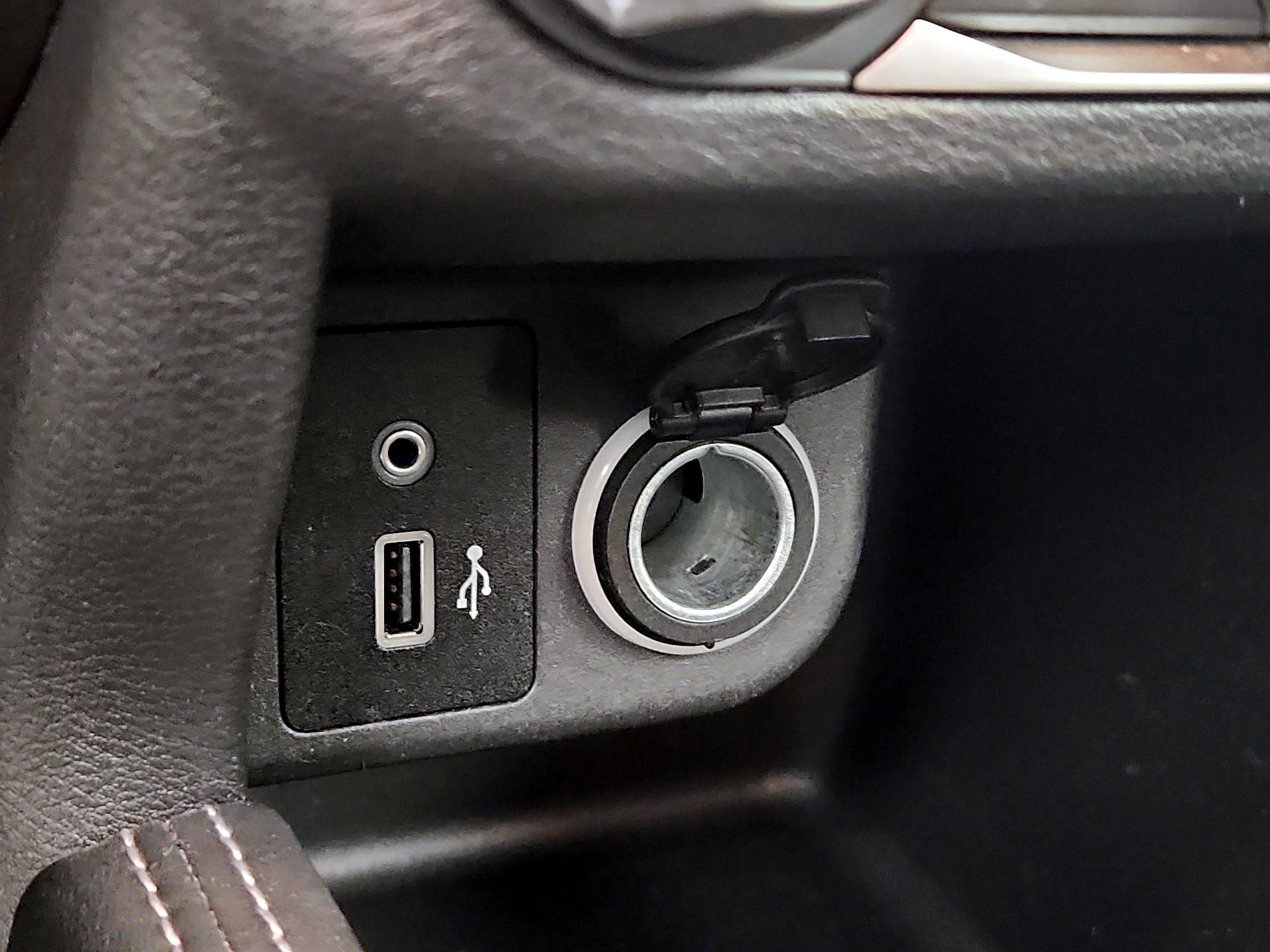 Thumbnail: 2018 Nissan Kicks - 18