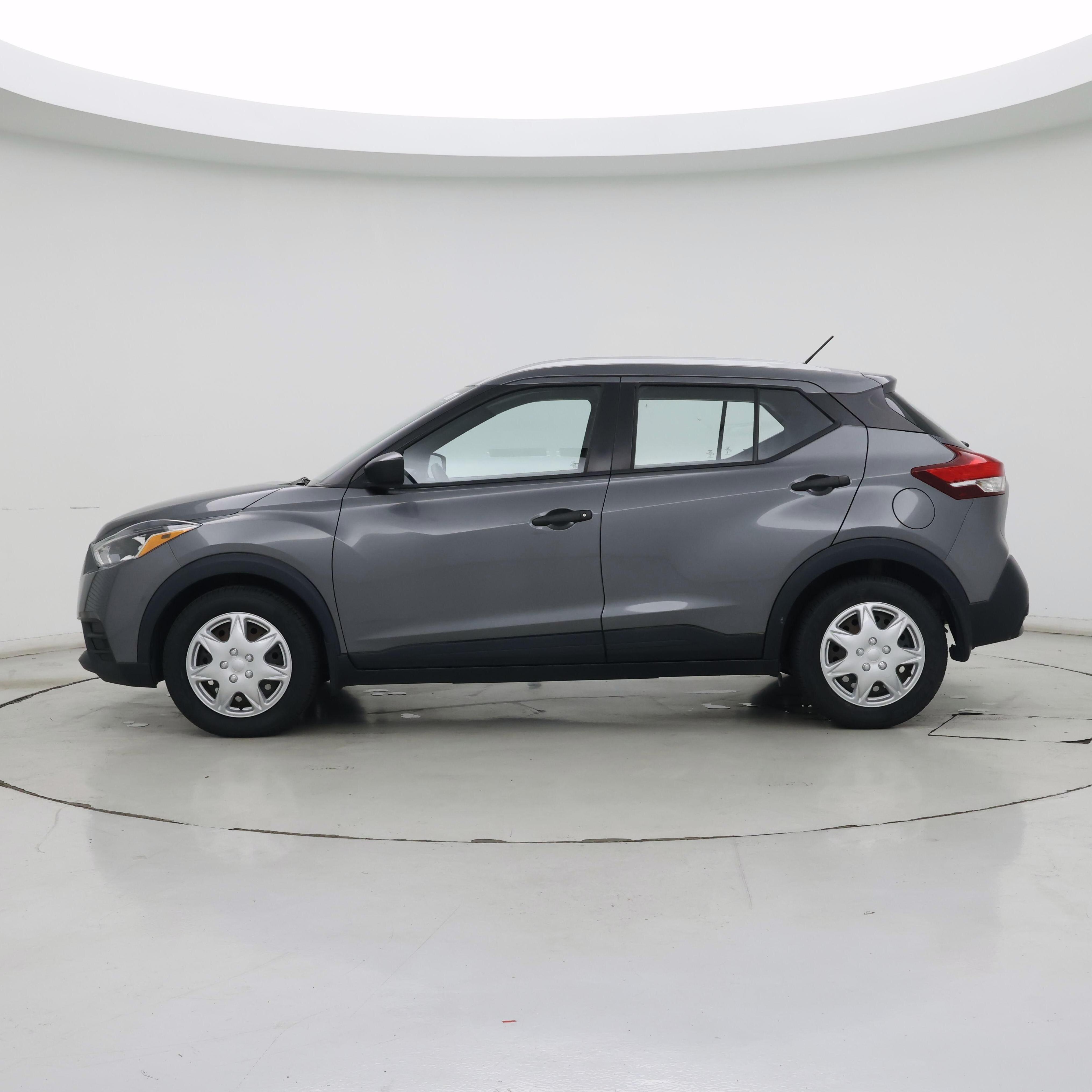 Thumbnail: 2018 Nissan Kicks - 3