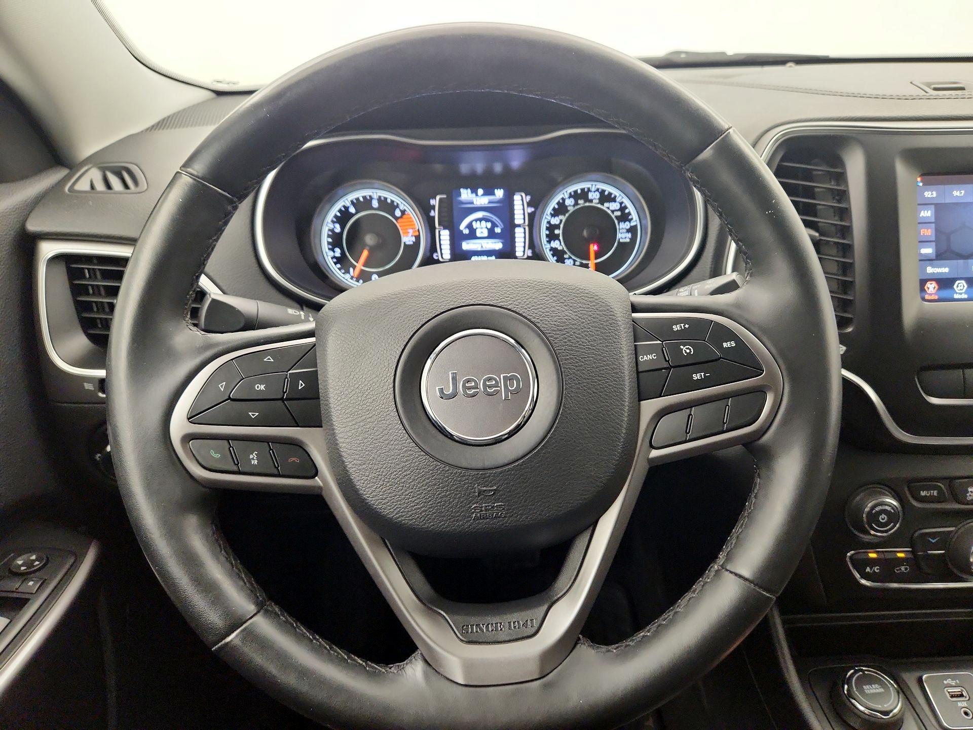 Thumbnail: 2019 Jeep Cherokee - 10
