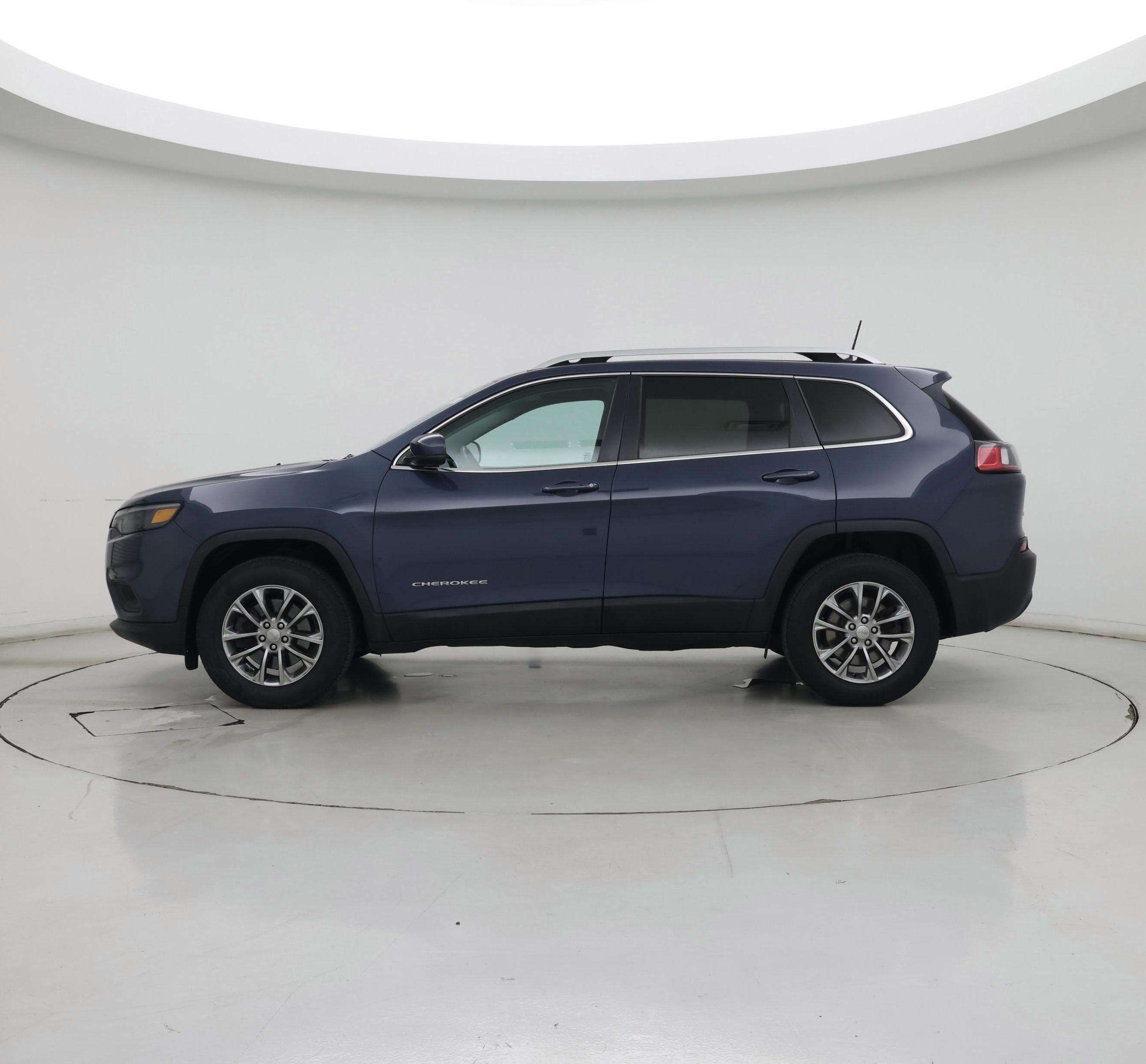 Thumbnail: 2019 Jeep Cherokee - 3