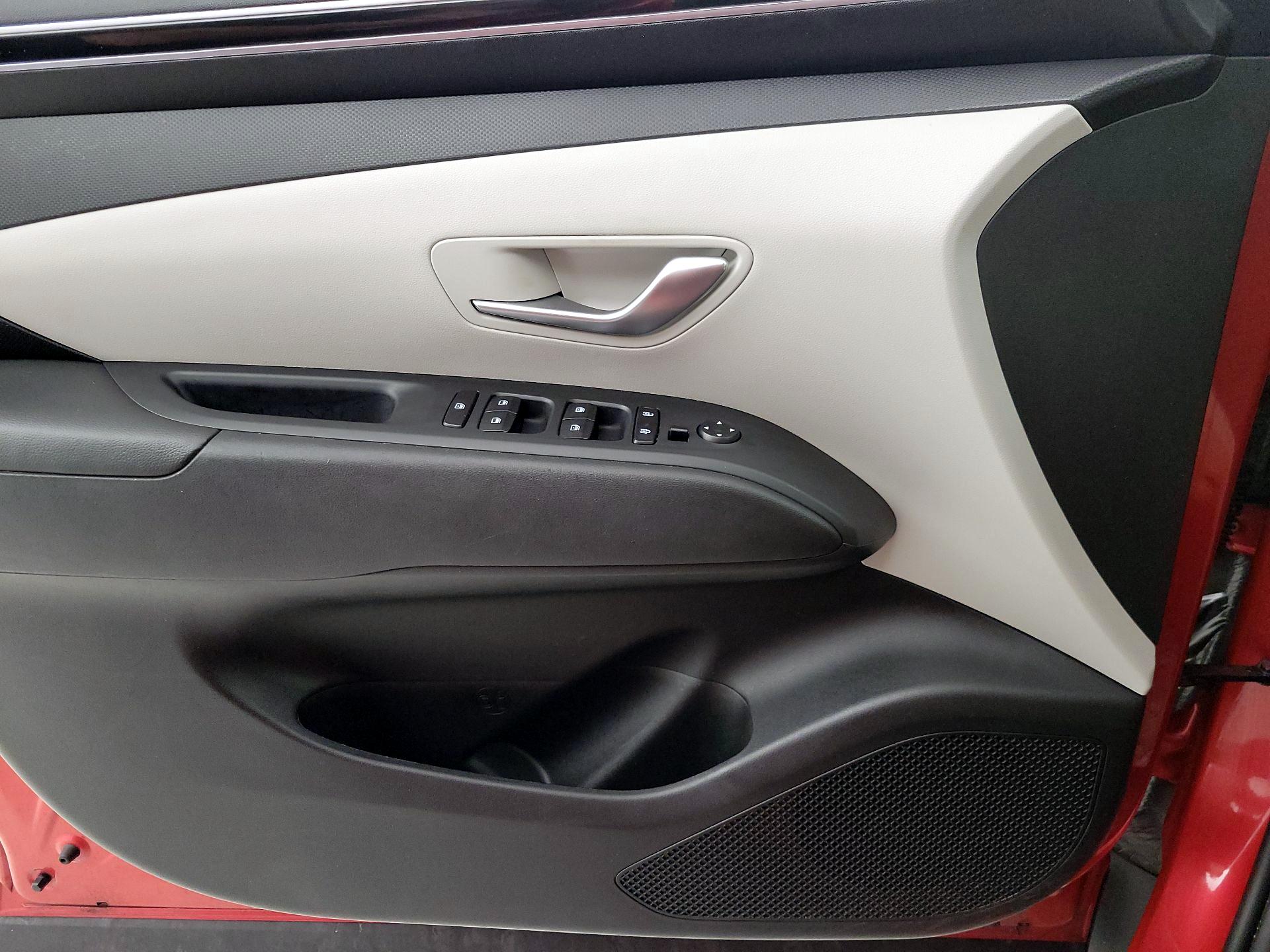 Thumbnail: 2023 Hyundai Tucson - 12